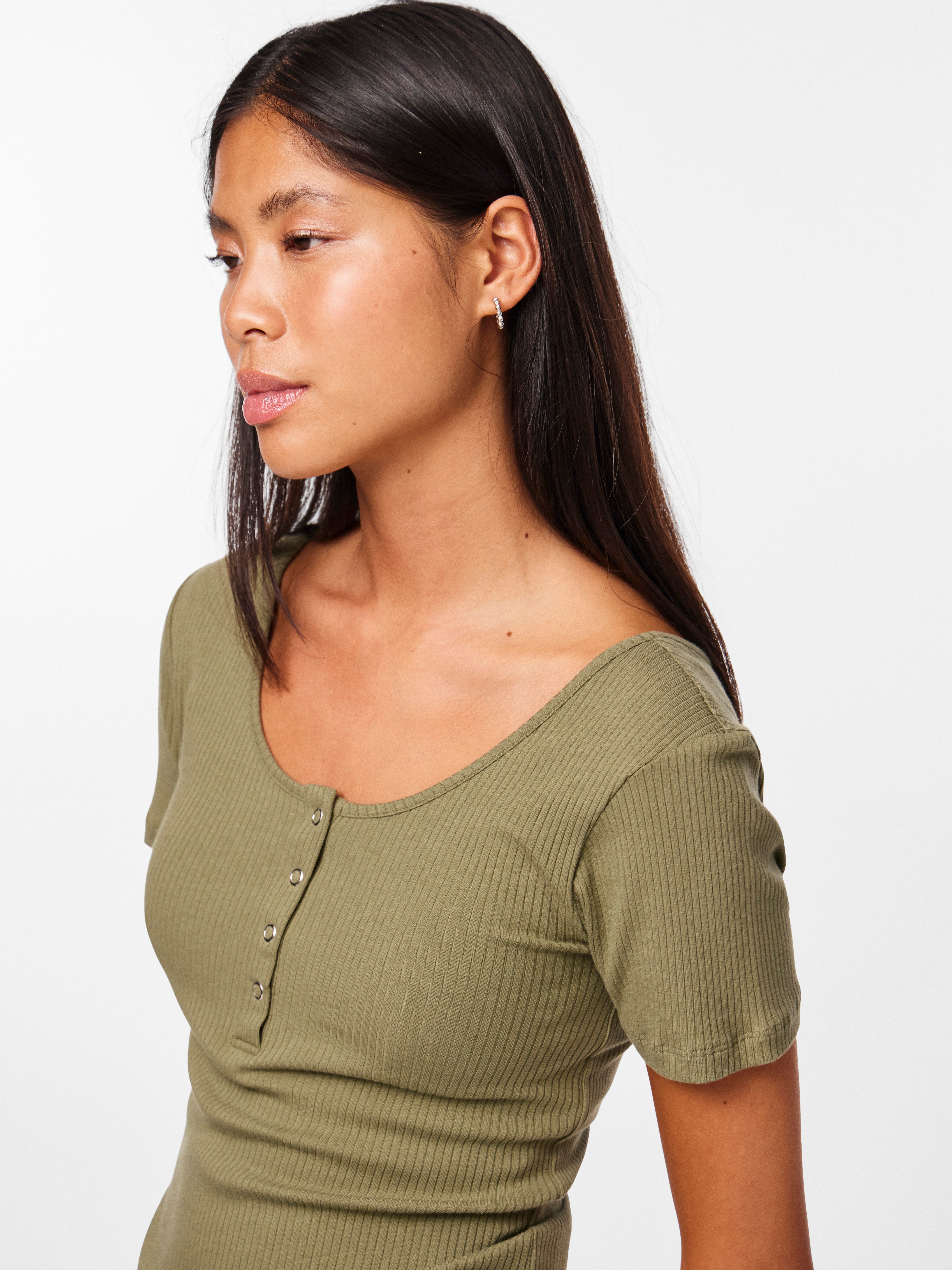 pieces Kurzarmshirt PCKITTE SS TOP NOOS BC Baumwollmischung, slim fit