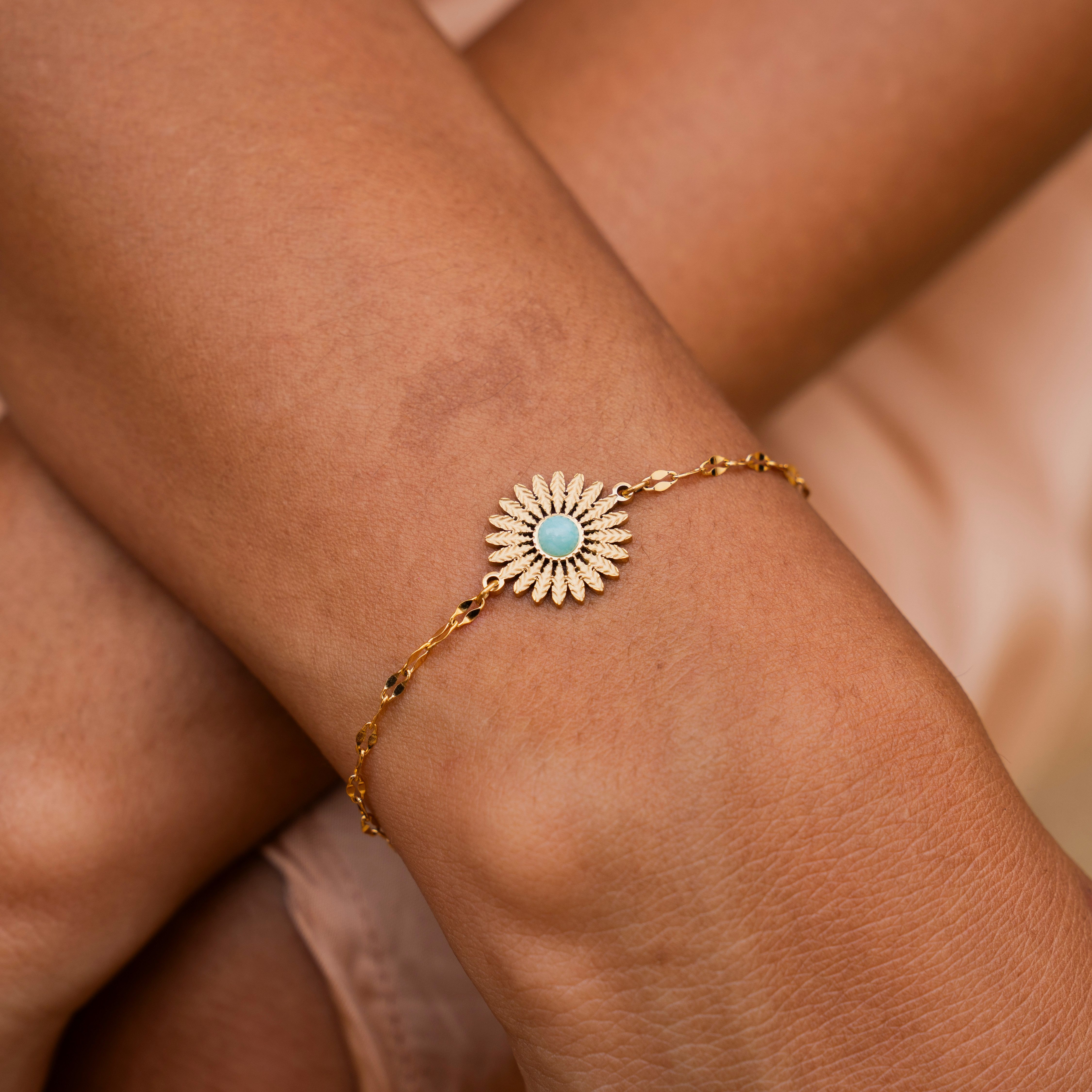 Made by Nami Schmuckset Damen Armband und Halskette mit türkisem Edelstein wasserfest, aus Edelstahl – Boho-Stil – hypoallergen – mit Edelstein - Verstellbar