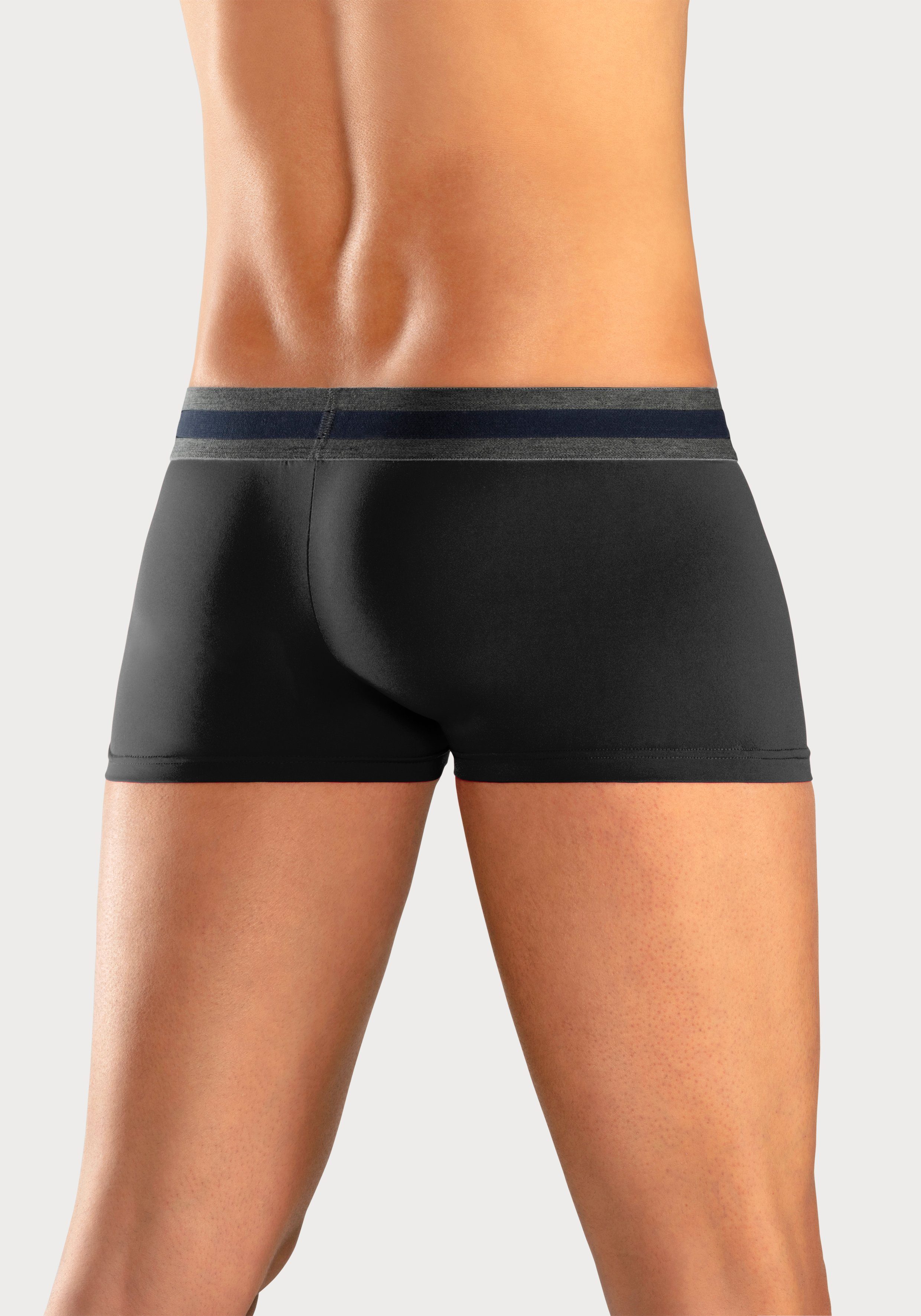 Bench. Funktionsboxer Boxershorts für Herren (Packung, 4-St) Unterhosen aus Microfaser – Bild 4 von 5