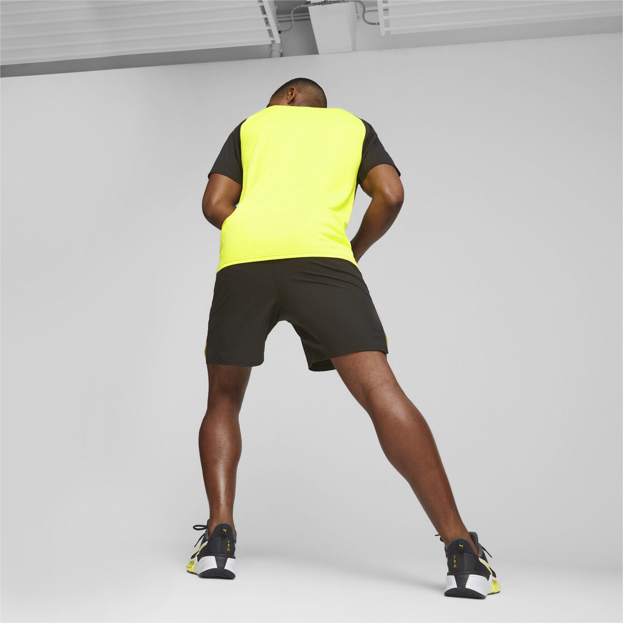 PUMA Trainingsshorts Ultrabreathe Black Trainingsshorts 7'' Burst Herren Yellow Woven