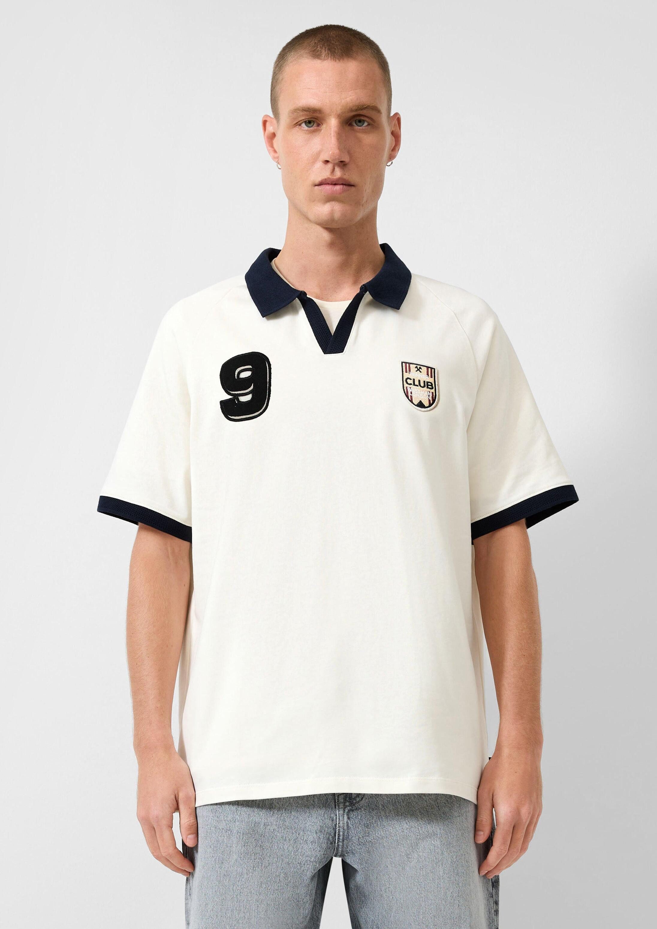 QS Kurzarmshirt Polo-Shirt Polo-Shirt im Relaxed Fit mit Artwork