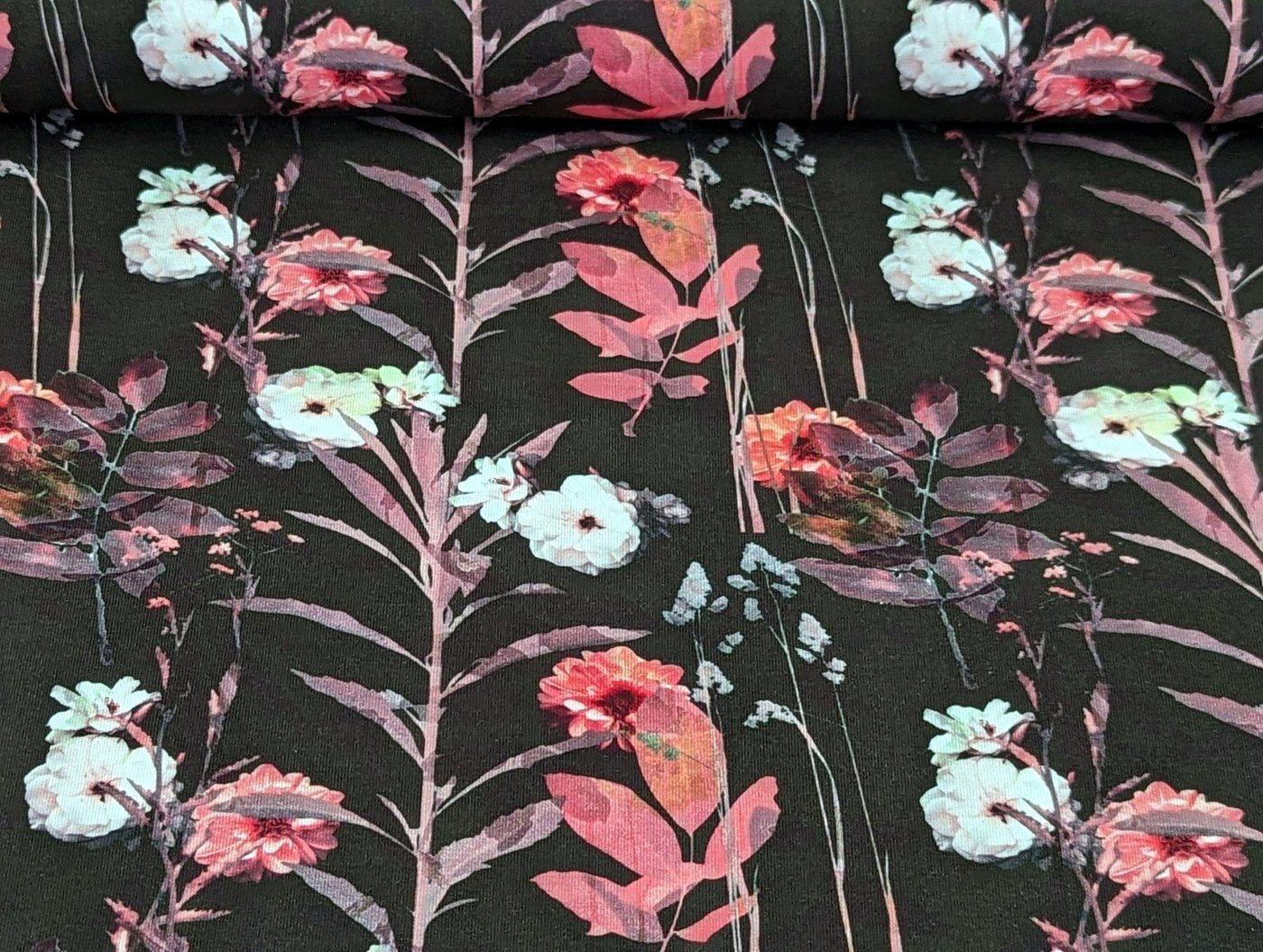Thumbnail - Corileo Stoff Baumwolljersey Sommernacht KATINOH Blumen auf Braun