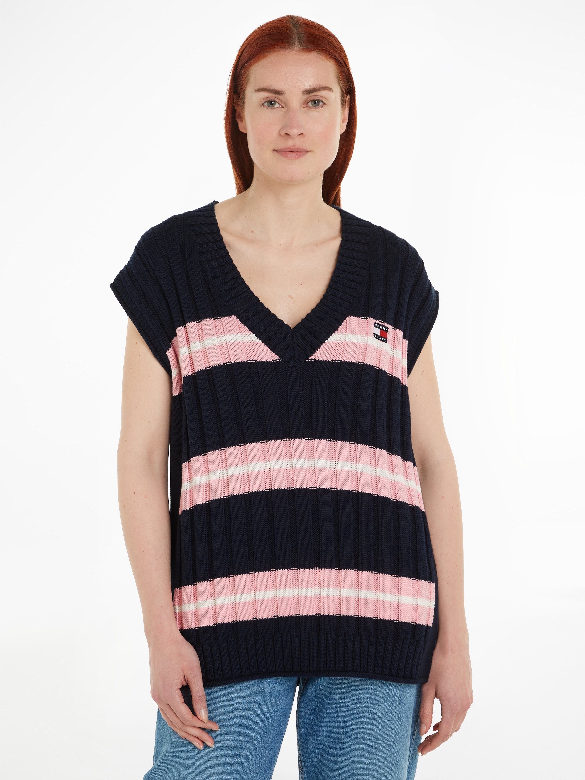 Tommy Jeans V-Ausschnitt-Pullover TJW STRIPE V-NECK VEST mit Logopatch