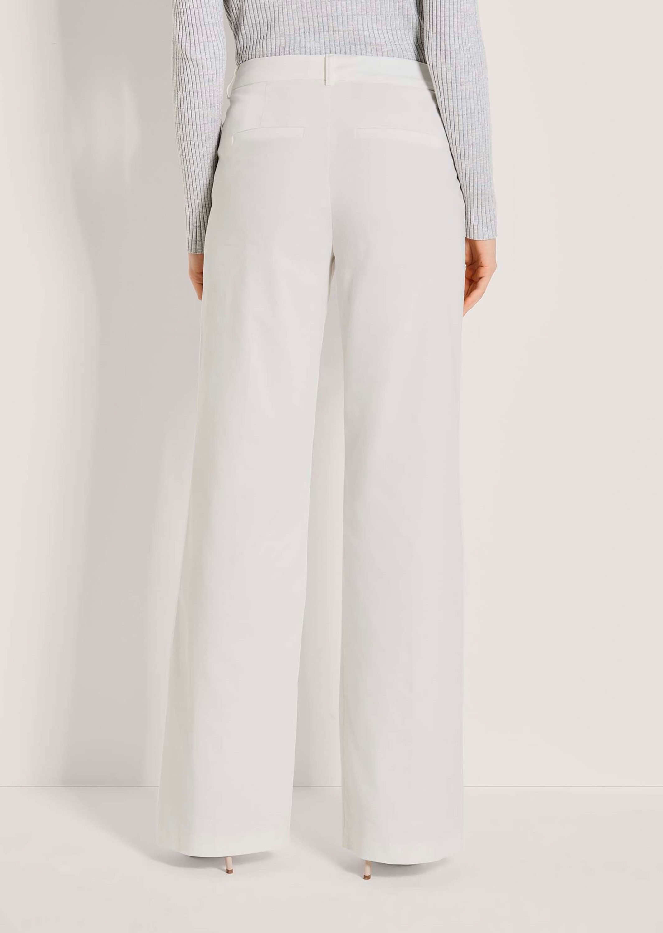 MADELEINE Stoffhose Sommerhose mit Formbund Stoffhose mit Gürtelschlaufen, Taschen, Zierpatte und Knöchellänge