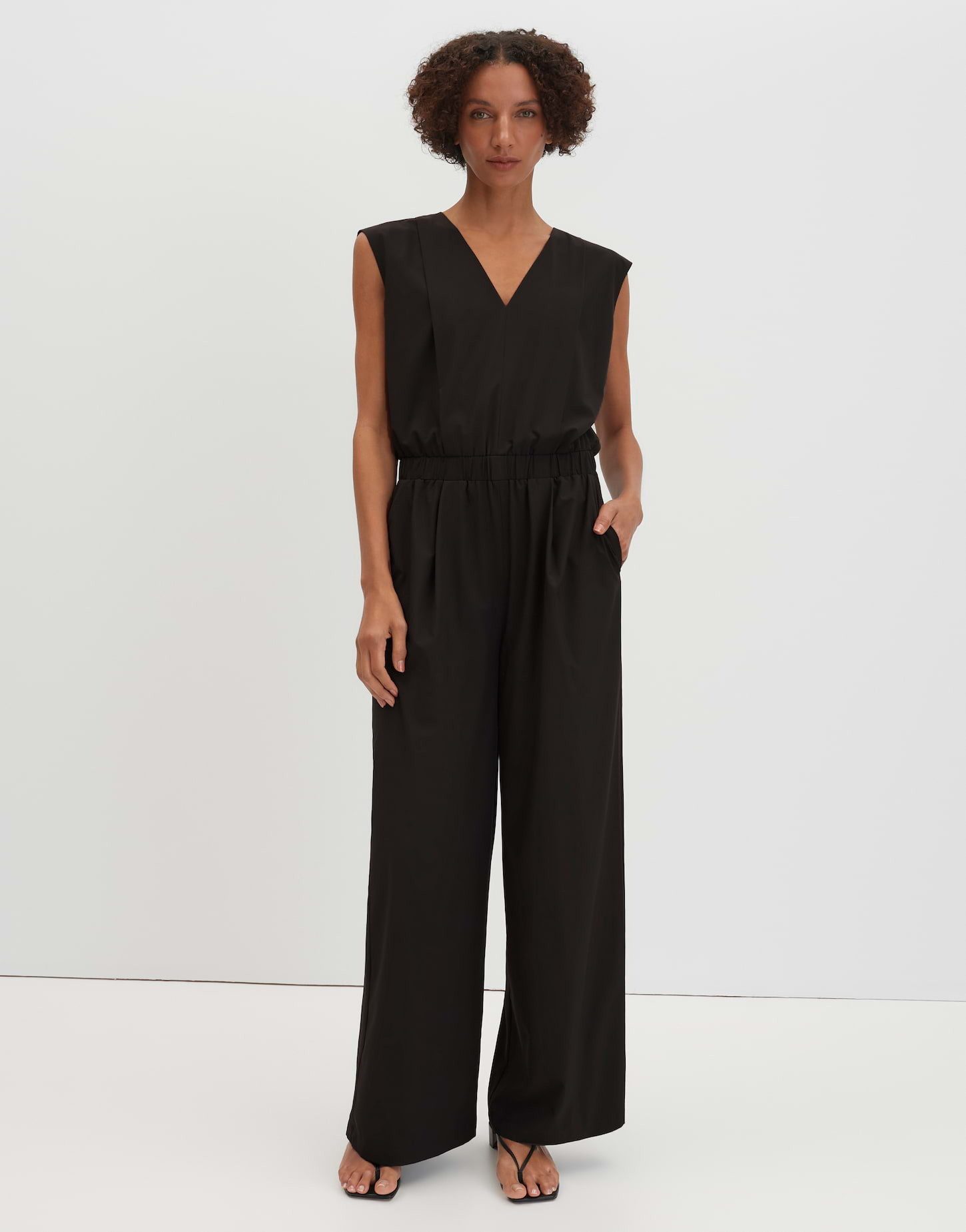 someday Jumpsuit Charlou aus Webware mit Faltendetail Mit Faltendetail und elastischem Bund für bequemen Sitz
