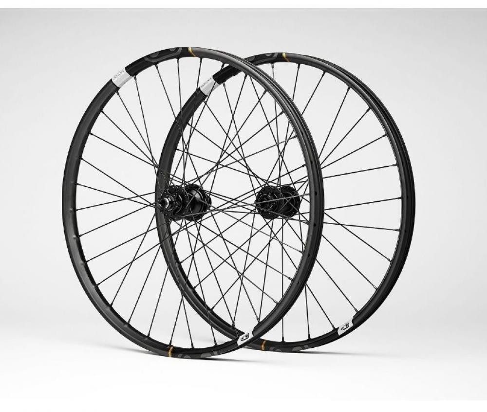 crankbrothers Laufrad Crankbrothers Synthesis Carbon Enduro 11 BOOST P321 Tubeless Ready Lau