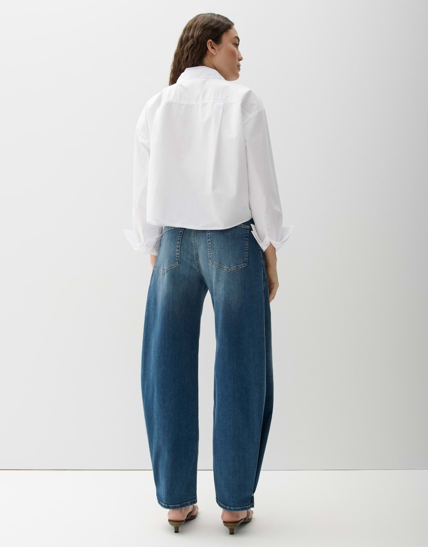 OPUS PANTS Relax-fit-Jeans MARI PATRON Barrel Jeans aus Dry Indigo® Mid Rise mit Knopfdetail für vielseitige Looks