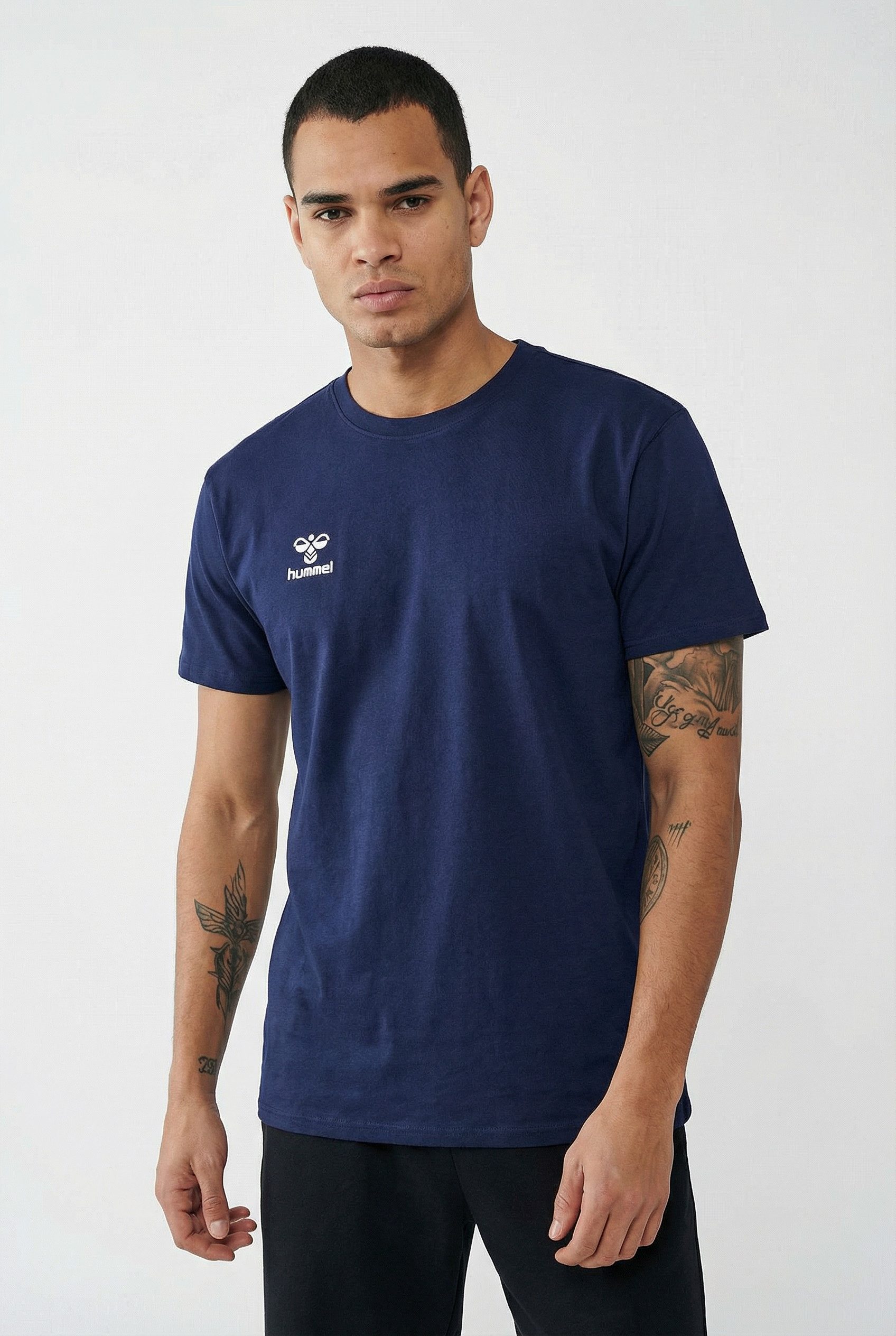 hummel T-Shirt hmlGO 2.0 T-SHIRT S/S mit Rundhalsausschnitt, aus Stretch-Jersey, gerader Abschluss