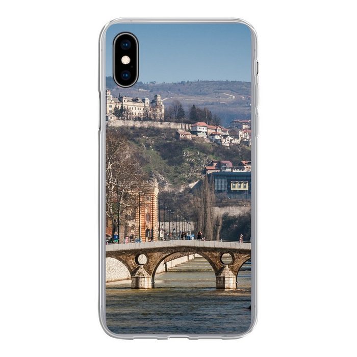 MuchoWow Handyhülle Brücke über den Fluss Miljacka in Sarajewo Bosnien und Herzegowina Handyhülle Apple iPhone Xs Smartphone-Bumper Print Handy