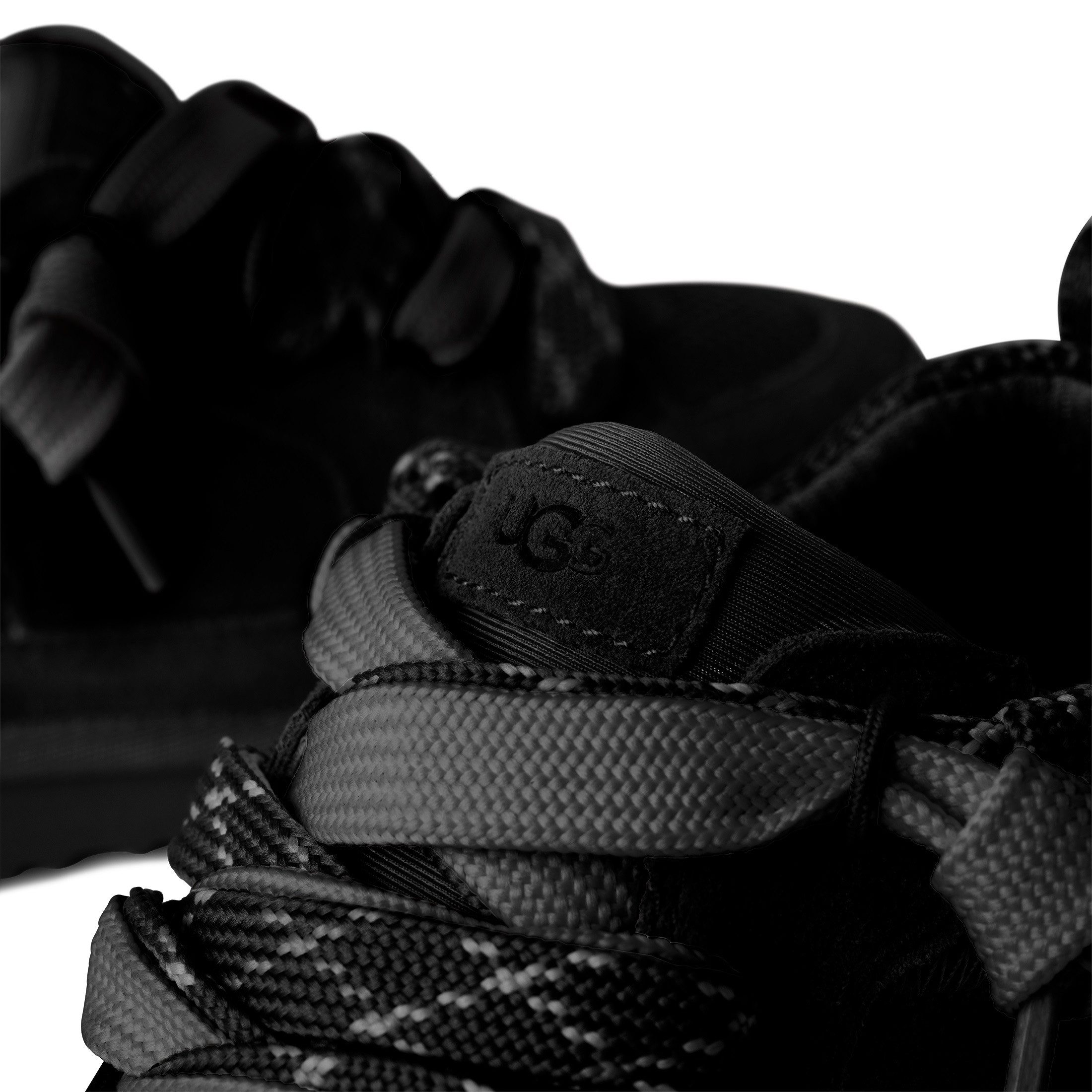 UGG LO LOWMEL Sneaker Freizeitschuh, Halbschuh, Schnürschuh mit Ziernähten