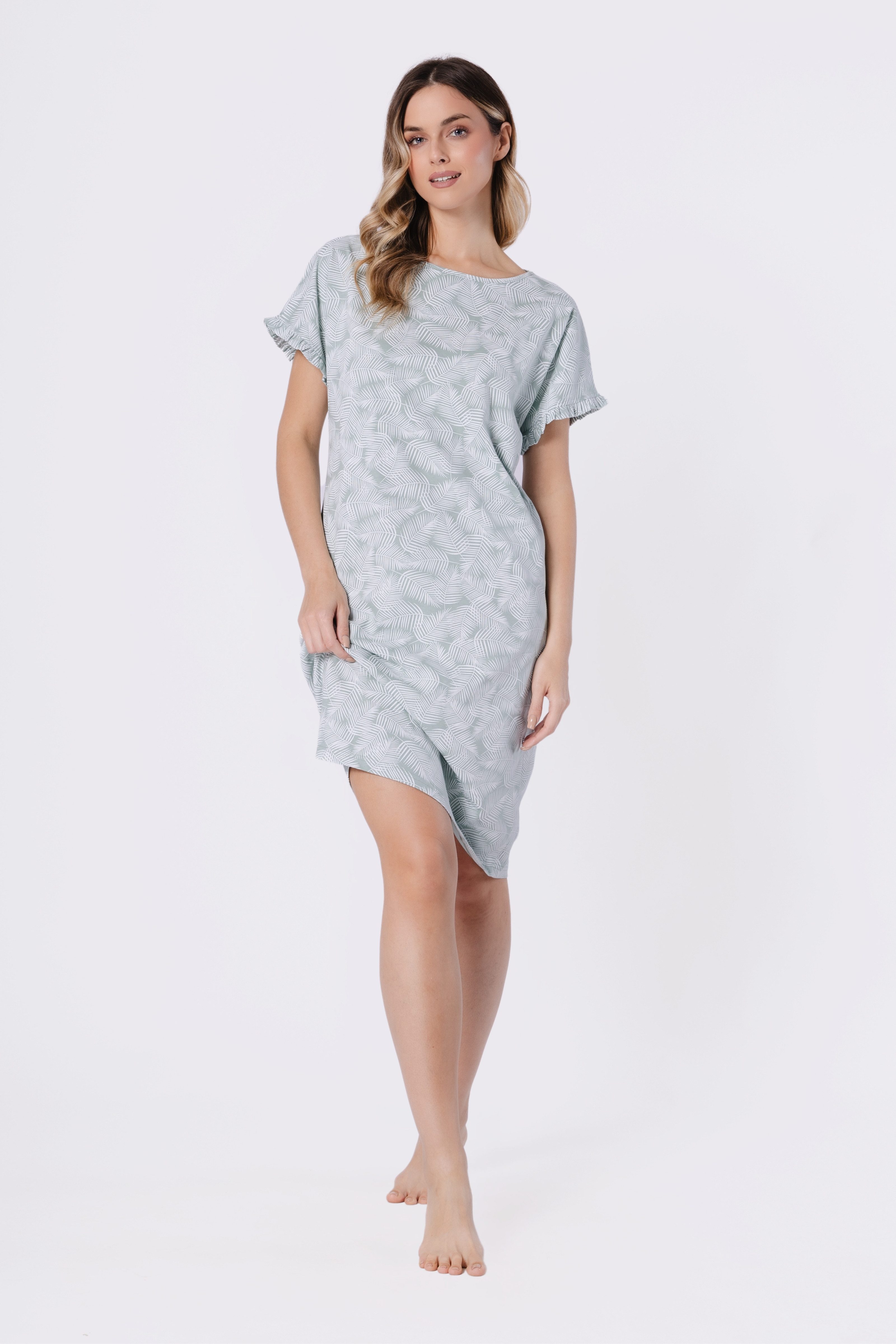 COOLISMO NIGHTWEAR Nachthemd Damen Schlaf-Shirt Baumwolle knielang in Agavengrün mit weißem Palmenmuster & Rüschendetail
