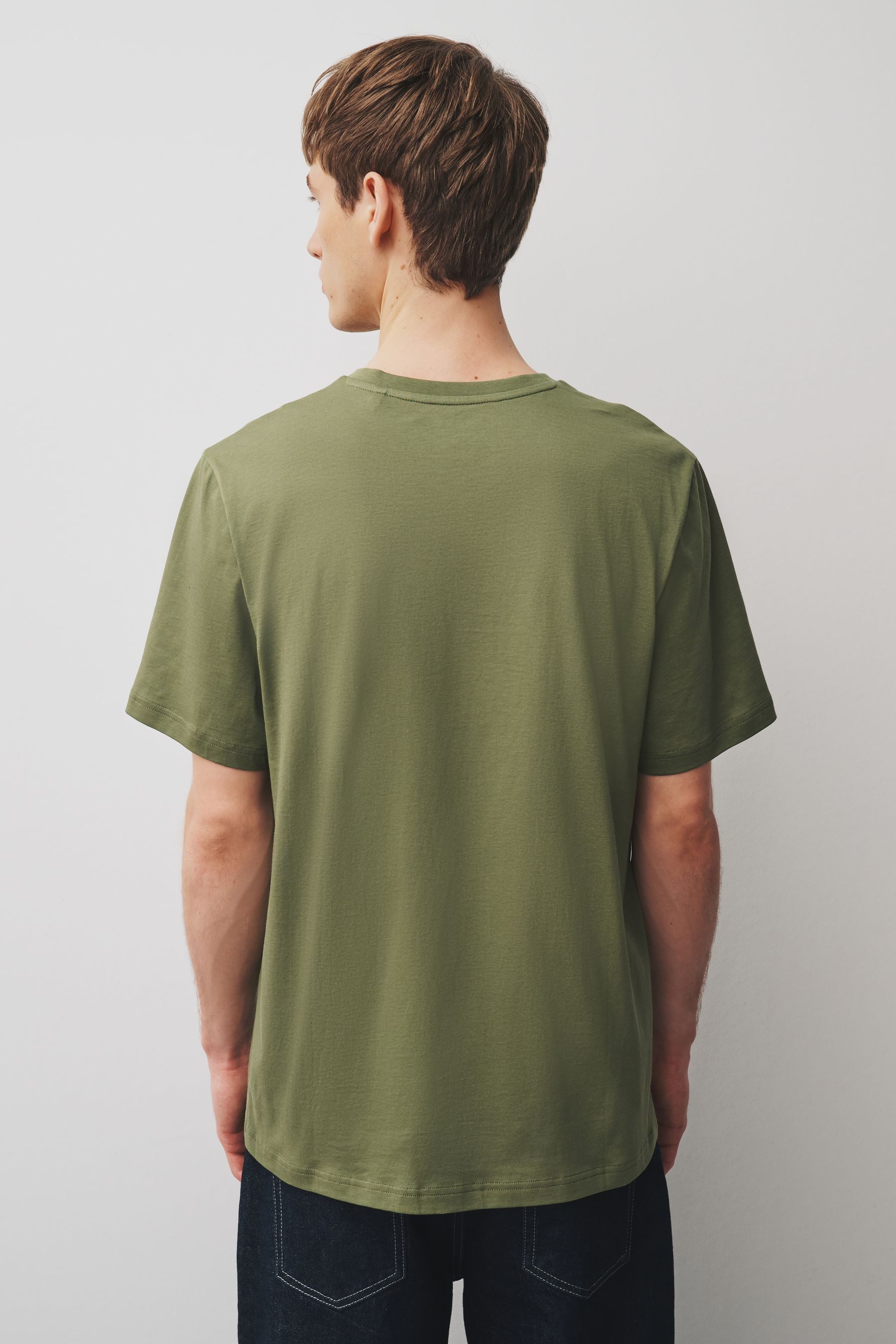 Next T-Shirt Essential T-Shirt mit V-Ausschnitt aus Baumwolle (1-tlg) – Bild 2 von 5