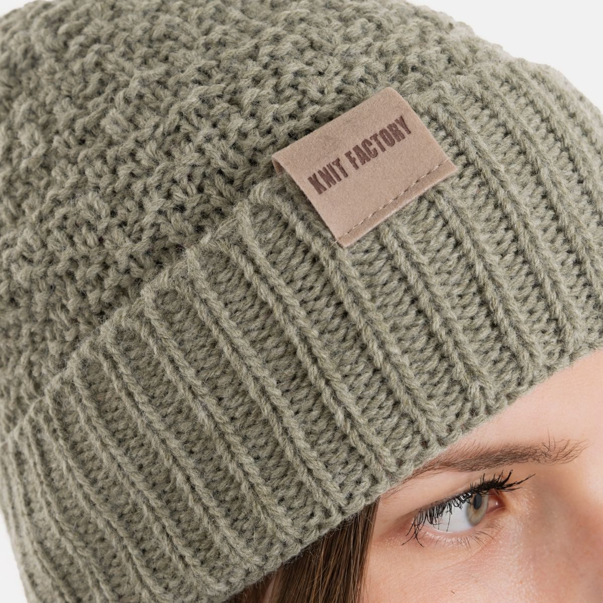 Knit Factory Strickmütze Haze Mütze Urban Green (1-St) Mütze Strickmütze Wollmütze unifarbend