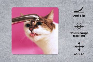 MuchoWow Gaming Mauspad Katze - Wasser - Zunge - Rosa (1-St), Mousepad mit Rutschfester Unterseite, Gaming, 40x40 cm, XXL, Großes