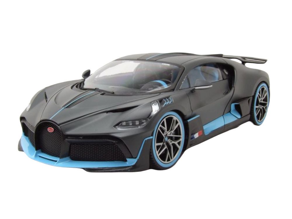 Bburago Modellauto Bugatti Divo 2018 matt grau hellblau, Maßstab 1:18
