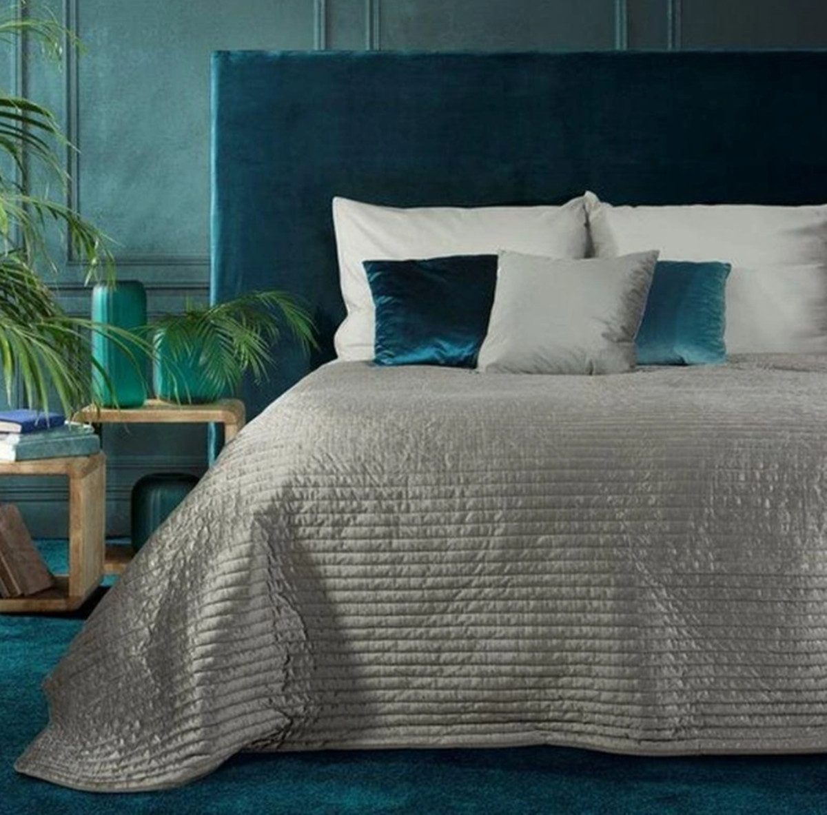 Eurofirany Tagesdecke Exklusive Samt Tagesdecke 220x240 Elegantes eurofirany-tagesdecke-exklusive-samt-tagesdecke-220x240-elegantes