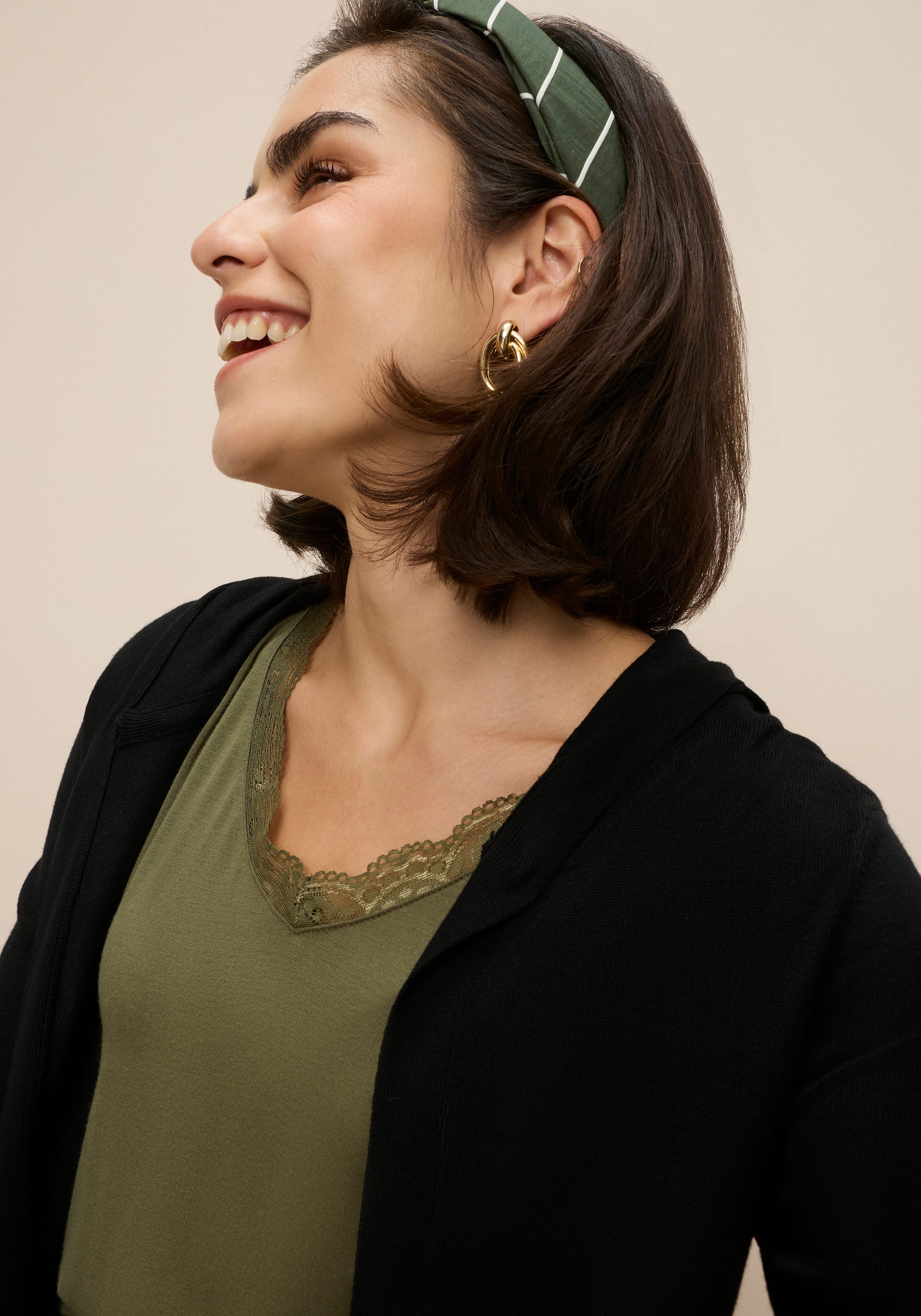 Tamaris Strickjacke mit Kapuze günstig online kaufen