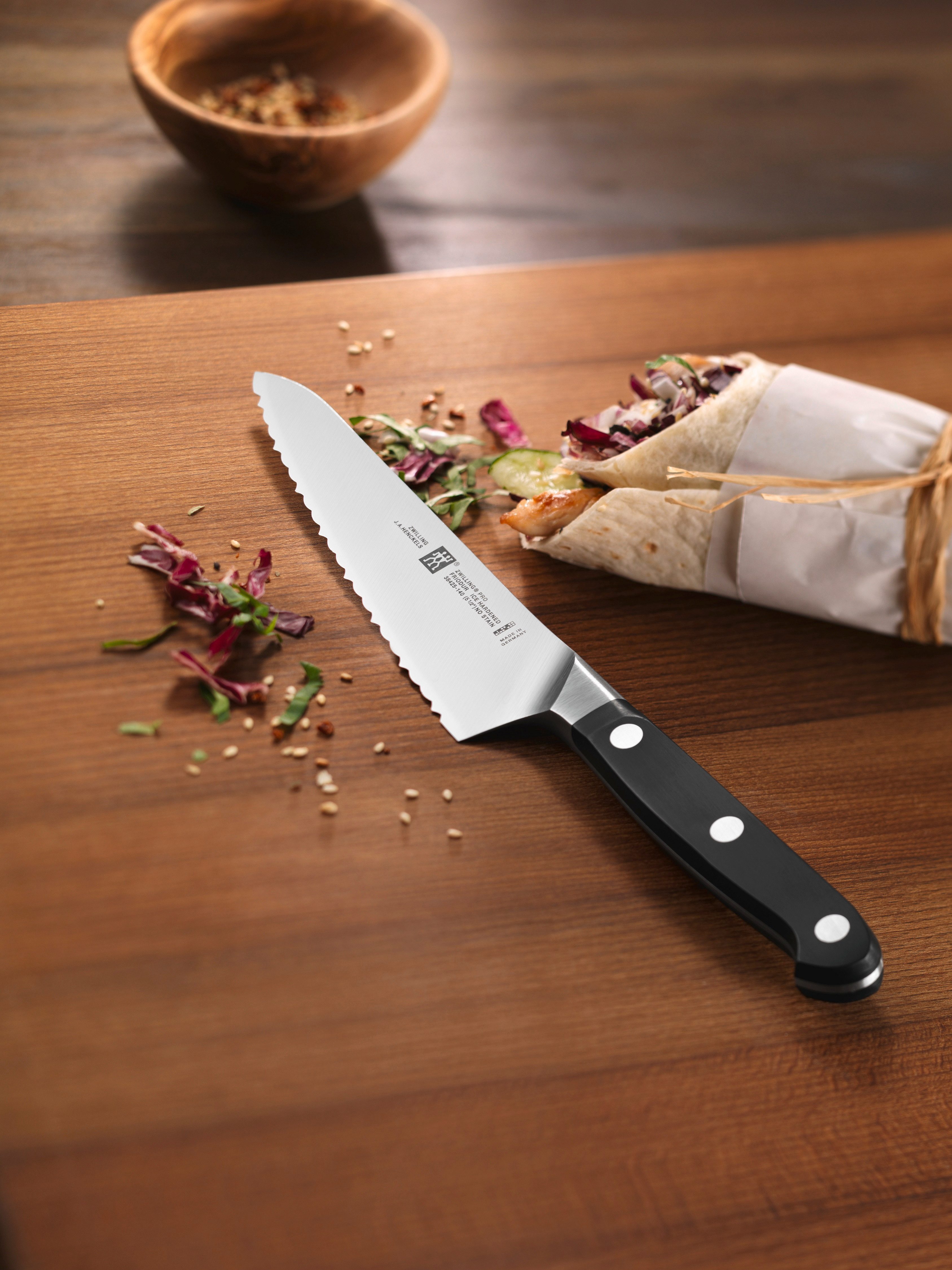 Zwilling Kochmesser Pro, Made in Germany, FRIODUR eisgehärtete Klinge