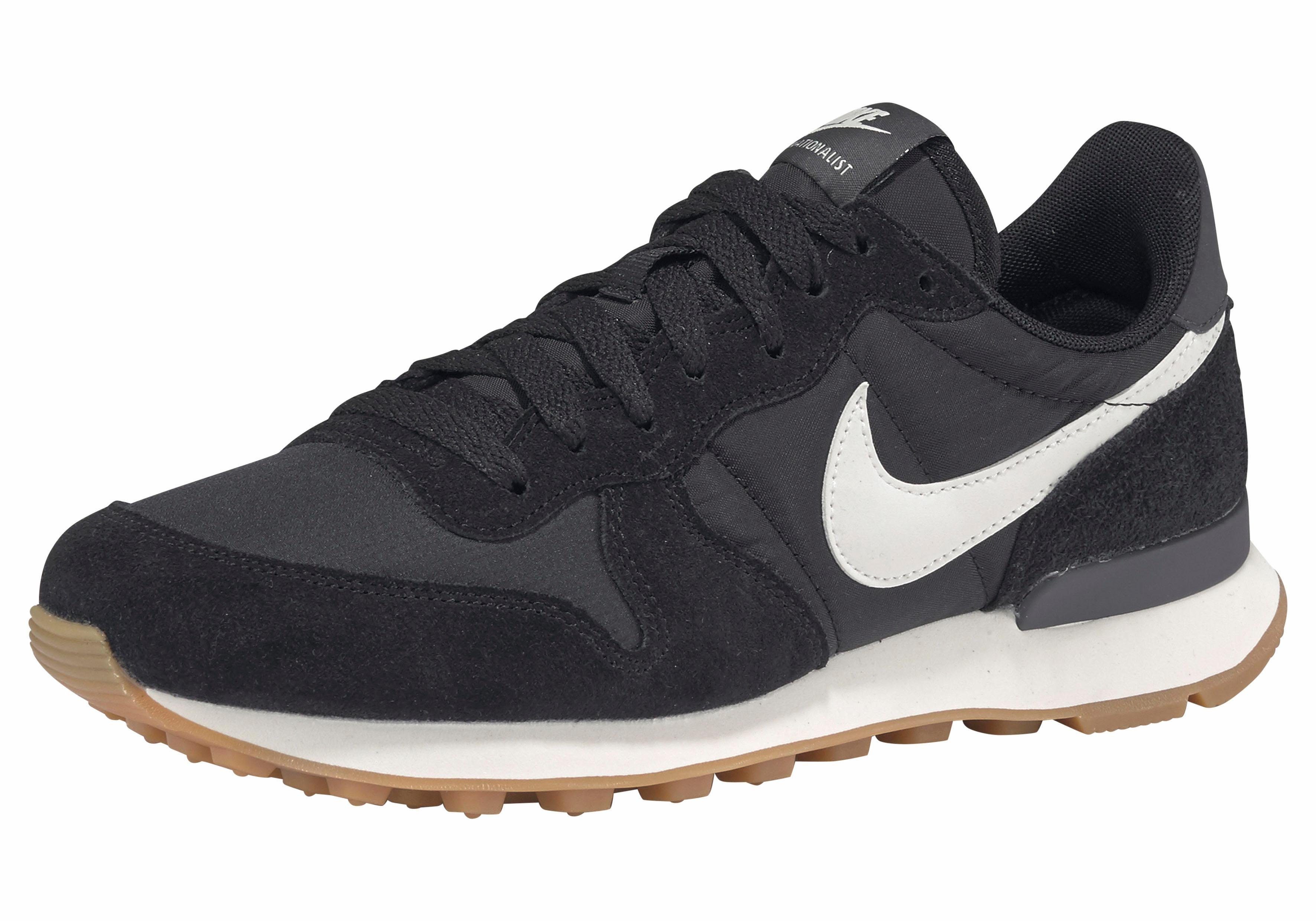 otto nike internationalist