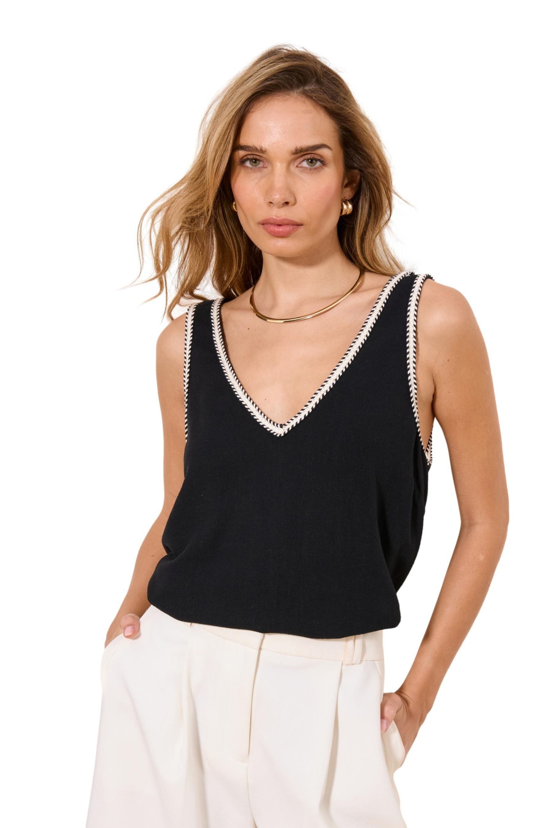 LIPSY Trägertop Lipsy Regular Fit Trägertop mit Besatz und Leinen (1-tlg)