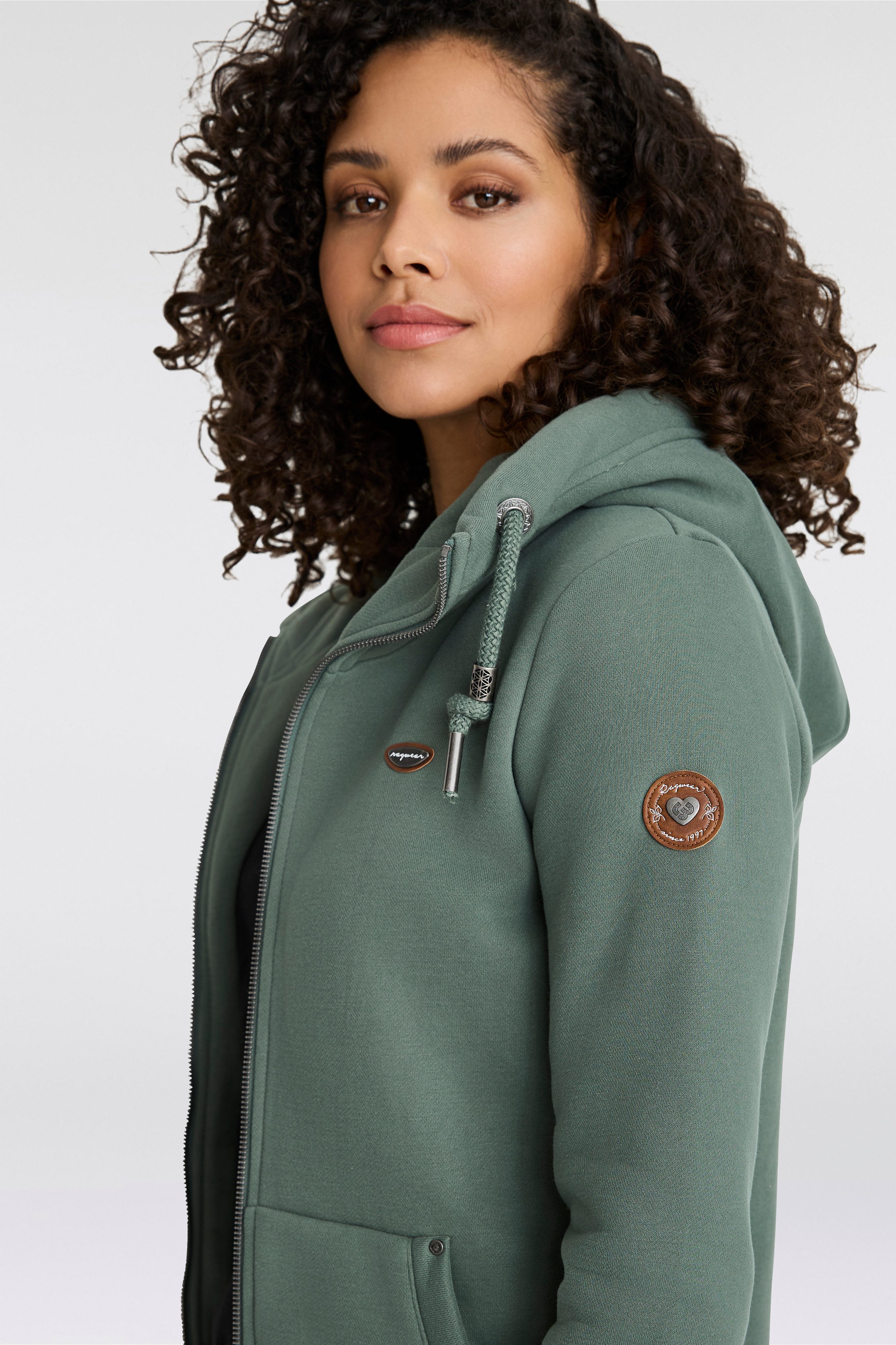 Ragwear Sweatjacke NESKA ZIP O figurbetont in melierter Optik und mit großer Kapuze – Bild 3 von 5