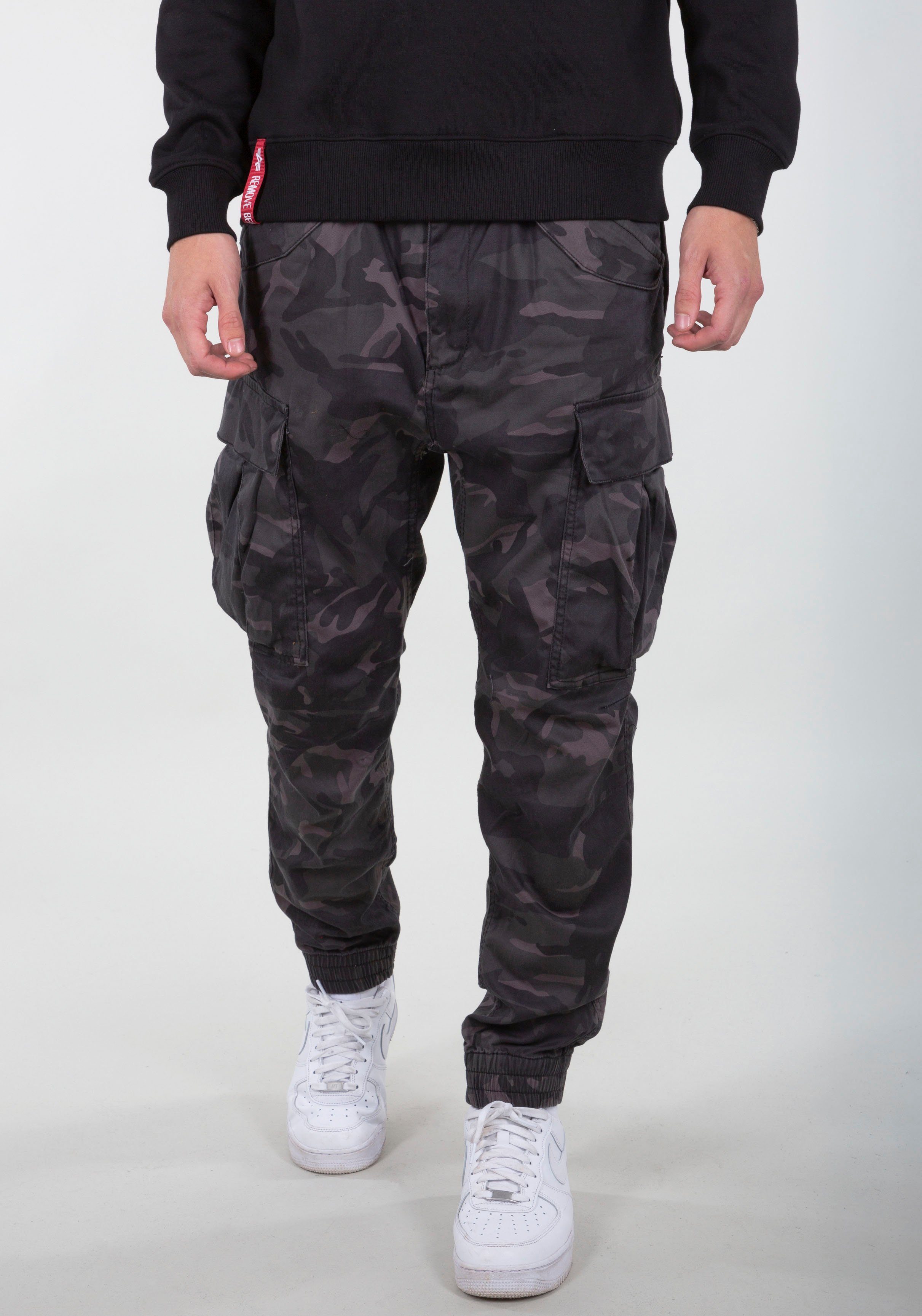 Alpha Industries Cargohose Airman Pant black camo | 