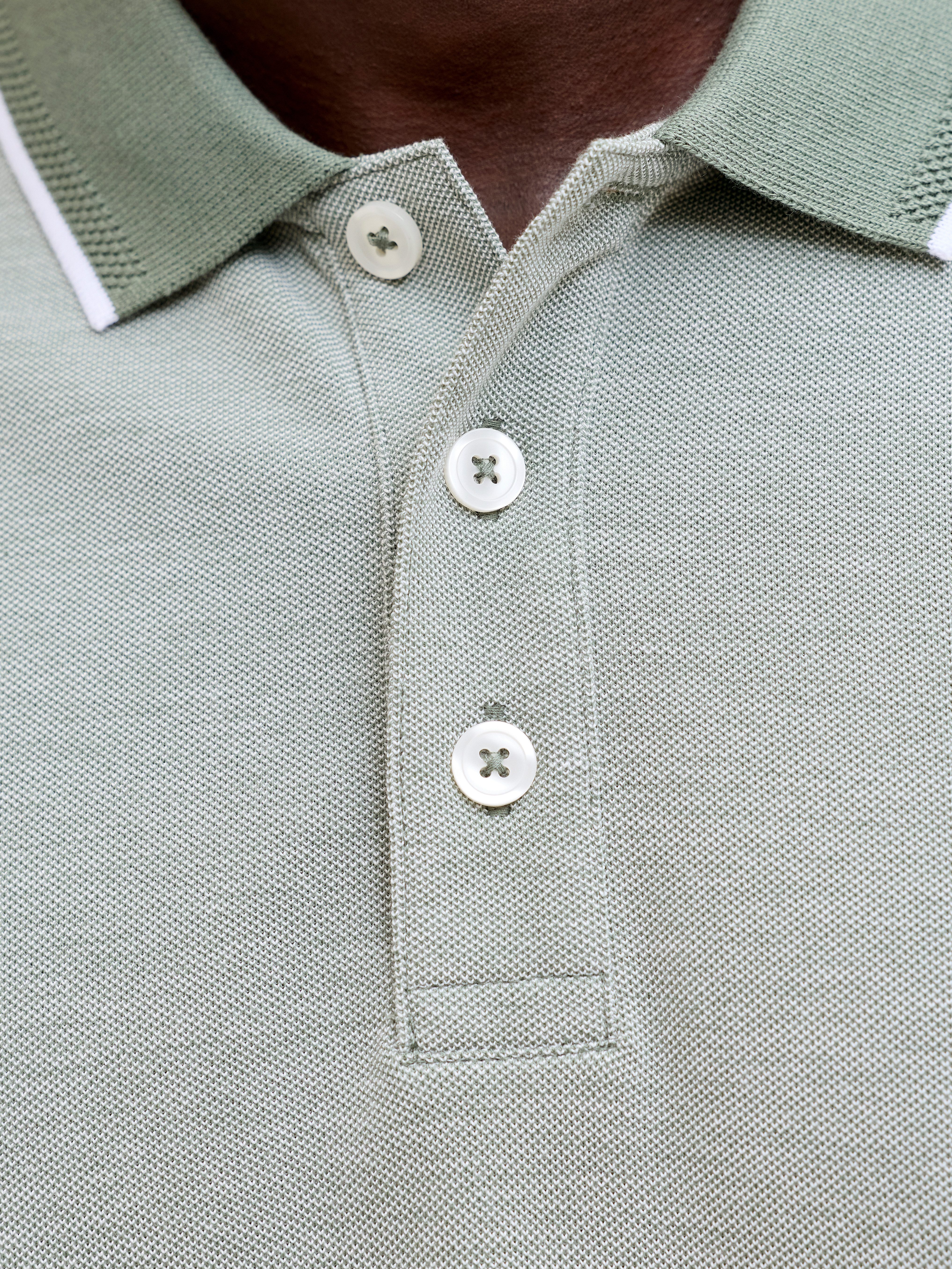 Jack & Jones Poloshirt JPRBLUALVES SS POLO SN mit Logo Stickerei – Bild 2 von 5