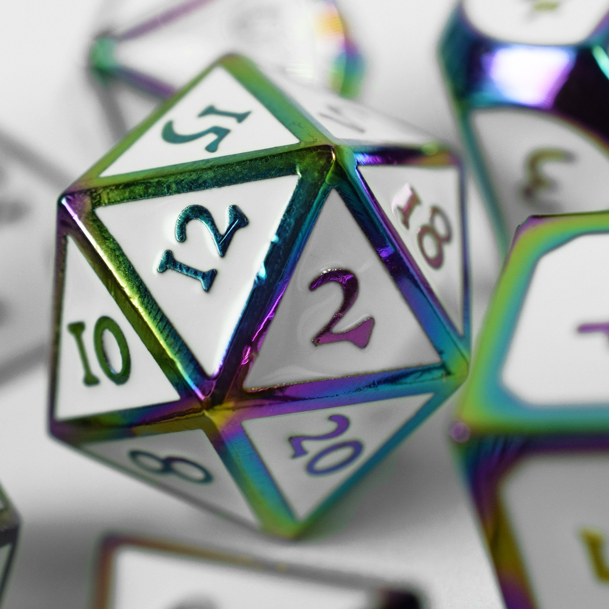 SHIBBY Spielesammlung, 7 polyedrische Metall-DND-Würfel Steampunk Aufbewahrungsbox in Optik, inkl. Rainbow/Weiß