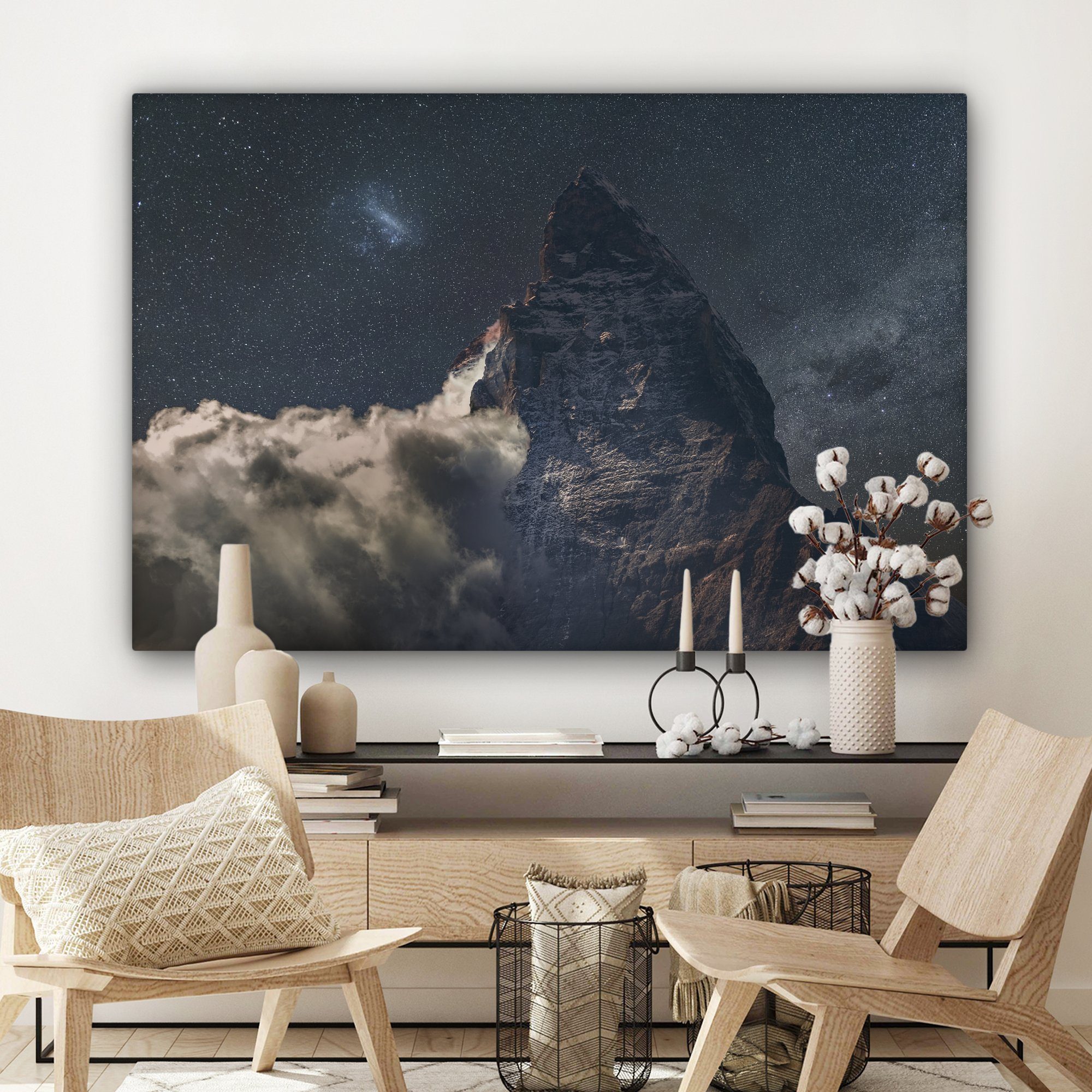 unter 120x80 Wandbild von für OneMillionCanvasses® cm Wohnbereiche, in in der, St), XXL, alle Leinwandbild (1 Matterhorn Nachthimmel Nähe der Gemälde, Niedrige großes, Wolke