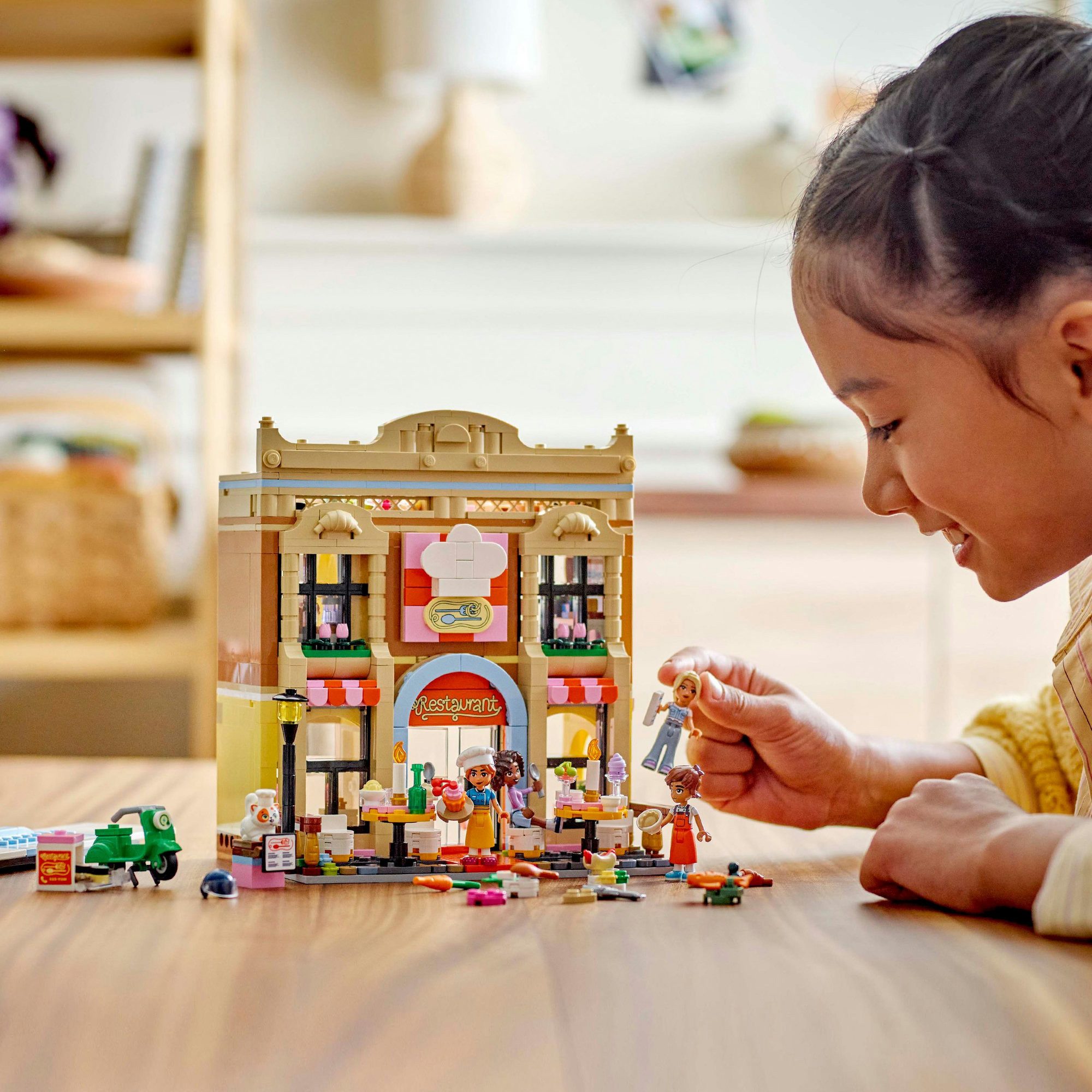 LEGO® LEGO Friends Restaurant und Kochschule, Spielbausteine günstig online kaufen