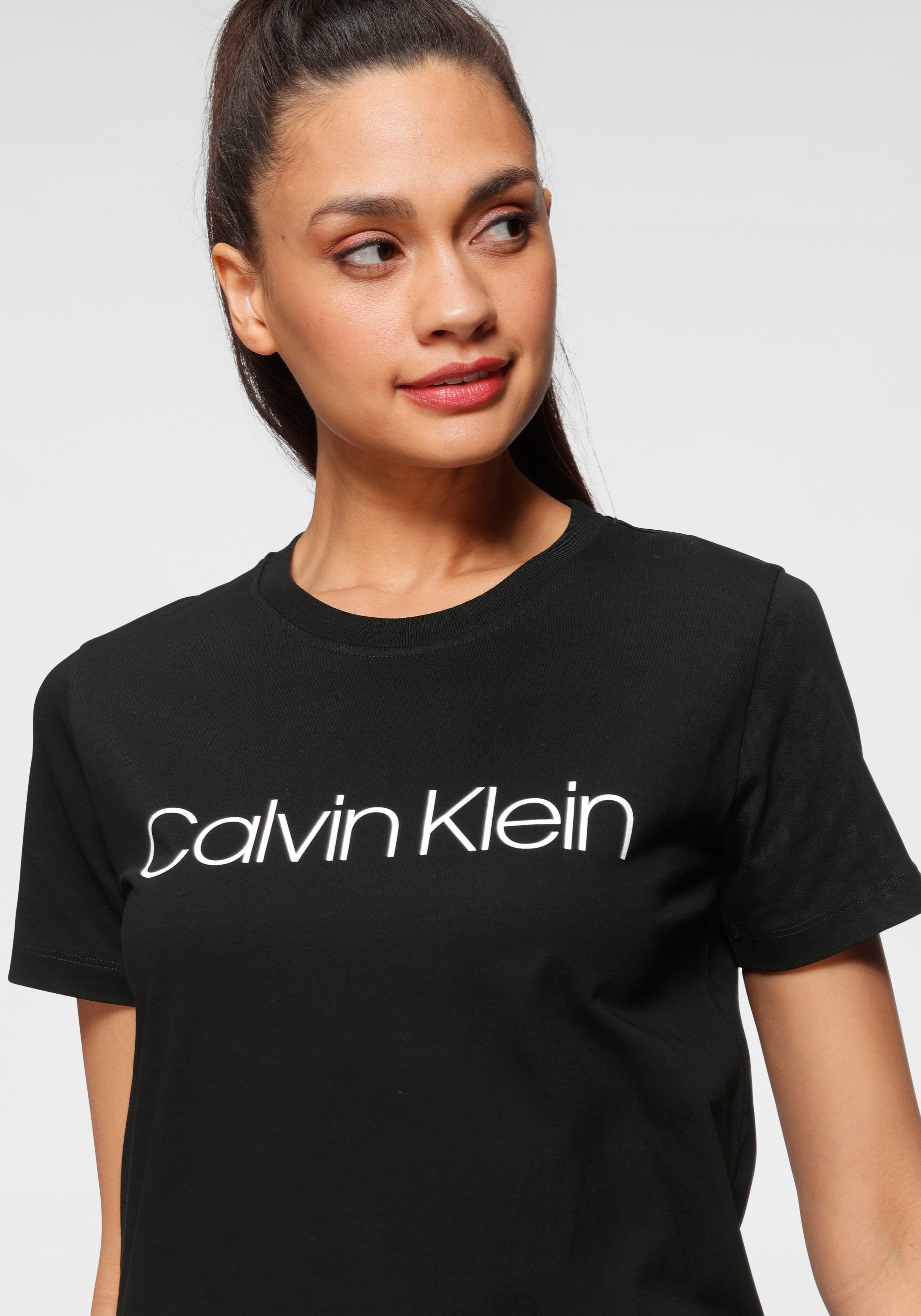 mit Klein Calvin Logo-Schriftzug Rundhalsshirt CK Calvin LOGO Black Klein CORE T-SHIRT