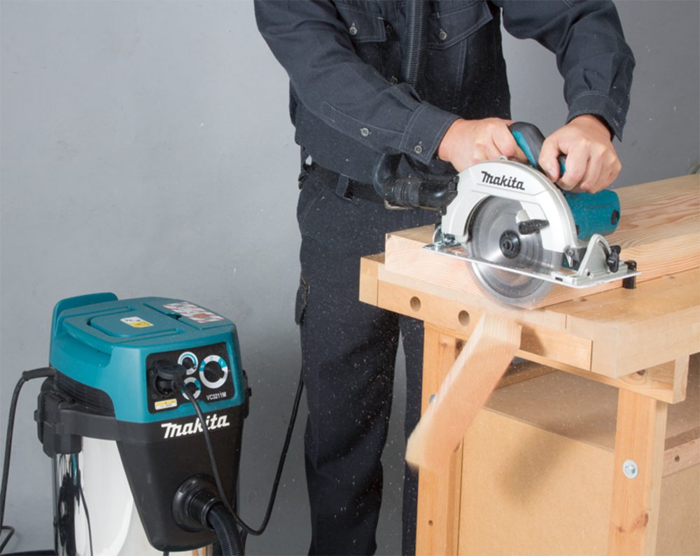Makita Handkreissäge »HS7611« 1.600 W, 65 mm, 5.500 min- ¹, Leistungsfähige Handkreissäge für den professionellen Einsatz