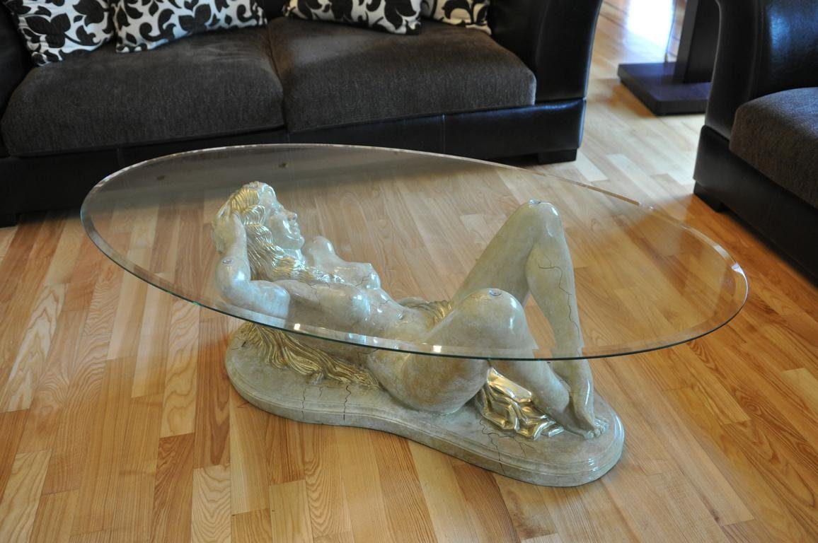 JVmoebel Skulptur Erotischer Glastisch Skulptur Couchtisch Tische Sofa Bestell Tisch