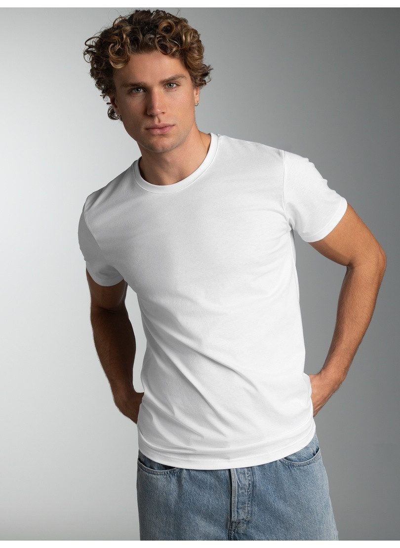 Trigema T-Shirt TRIGEMA Slim Fit T-Shirt aus DELUXE Baumwolle (1-tlg)