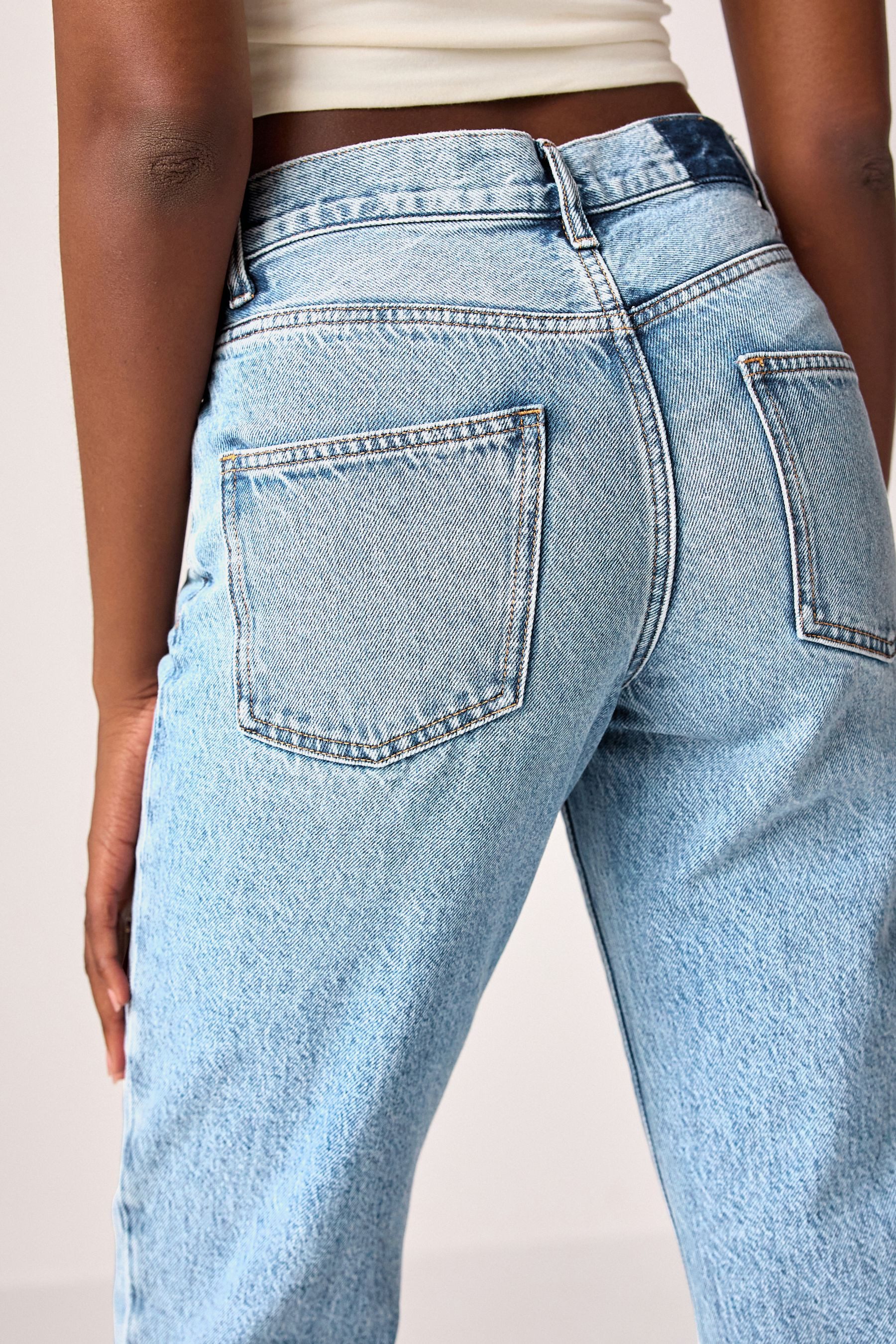 Next Straight-Jeans Steife Straight Fit Jeans (1-tlg)