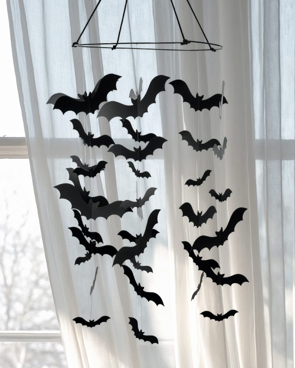 Horror-Shop Dekoobjekt Gothic Fledermaus Mobile 45cm – Bild 2 von 2