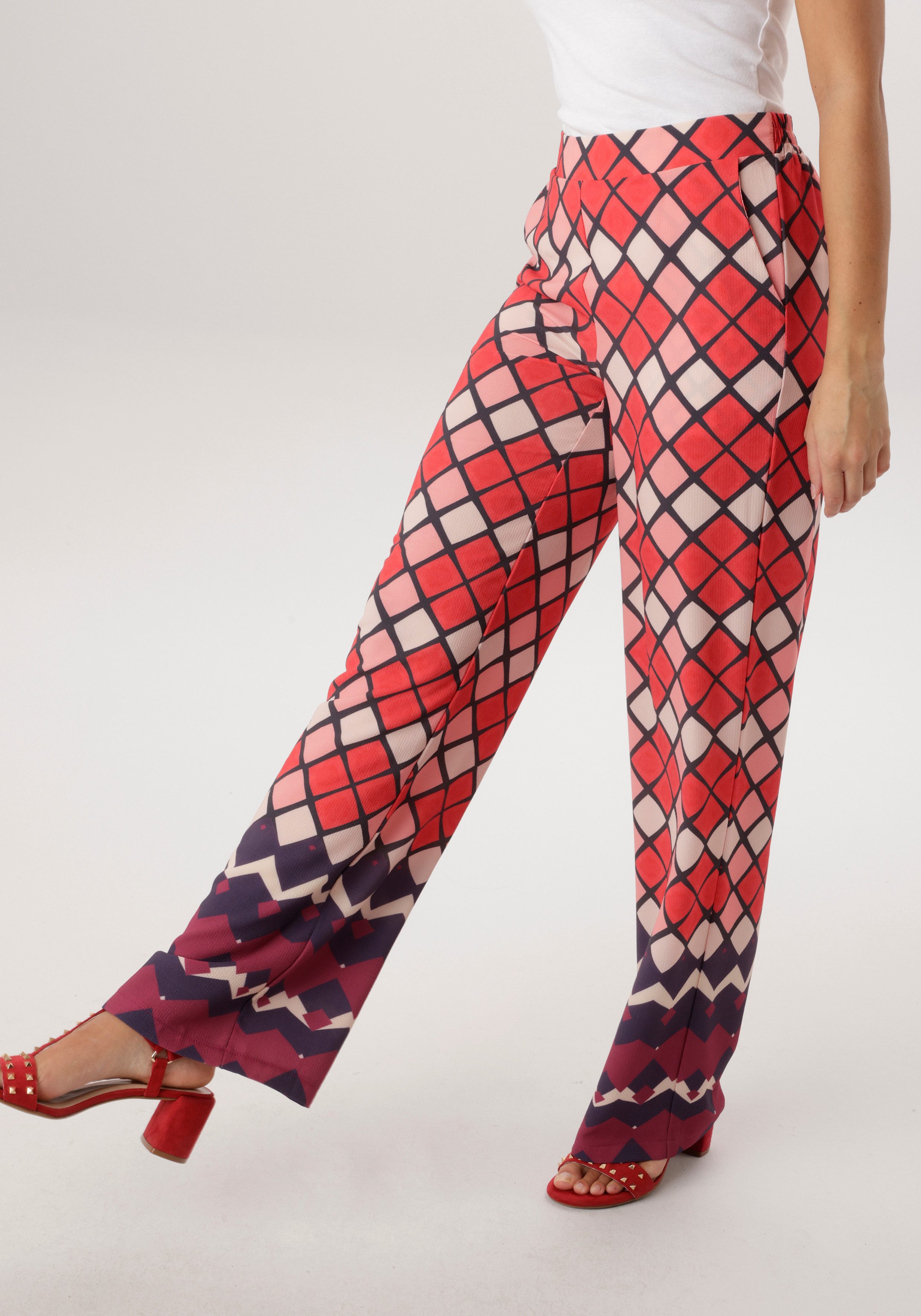 Aniston SELECTED Schlupfhose ausgefallener Rautenmusterung und Eingriffstaschen - NEUE KOLLEKTION. € 49,99, (€ 49,99 pro 1 Stk).