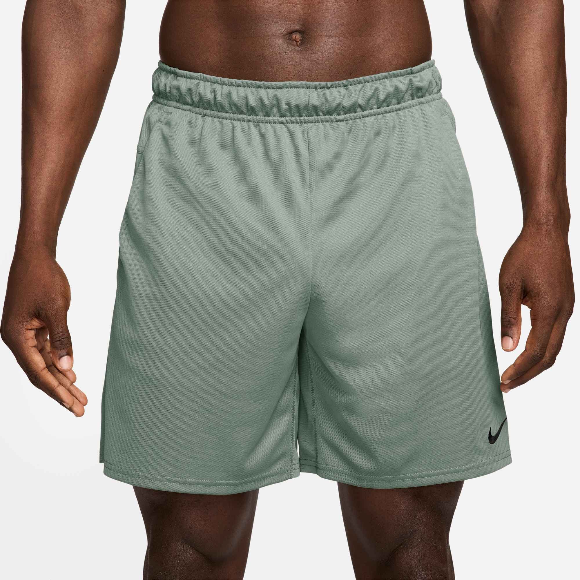 Nike Trainingsshorts M NK DF FLEX 7IN SHORT K für Sportmode und Streetwear, aus Polyester, sportlicher Schnitt