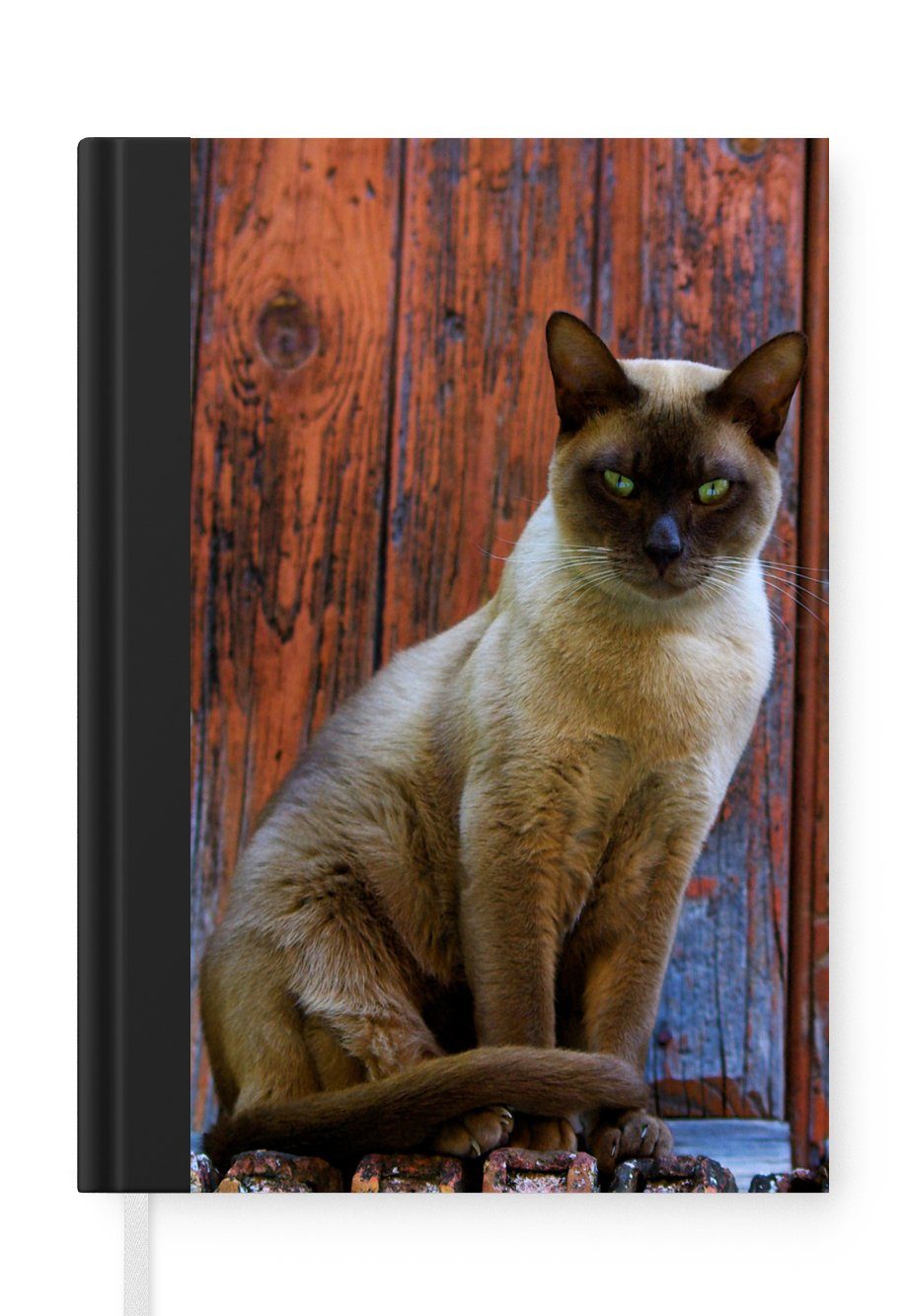 MuchoWow Notizbuch Siamesische Katze mit grünen Augen auf einem hölzernen Hintergrund, Journal, Merkzettel, Tagebuch, Notizheft, A5, 98 Seiten, Haushaltsbuch