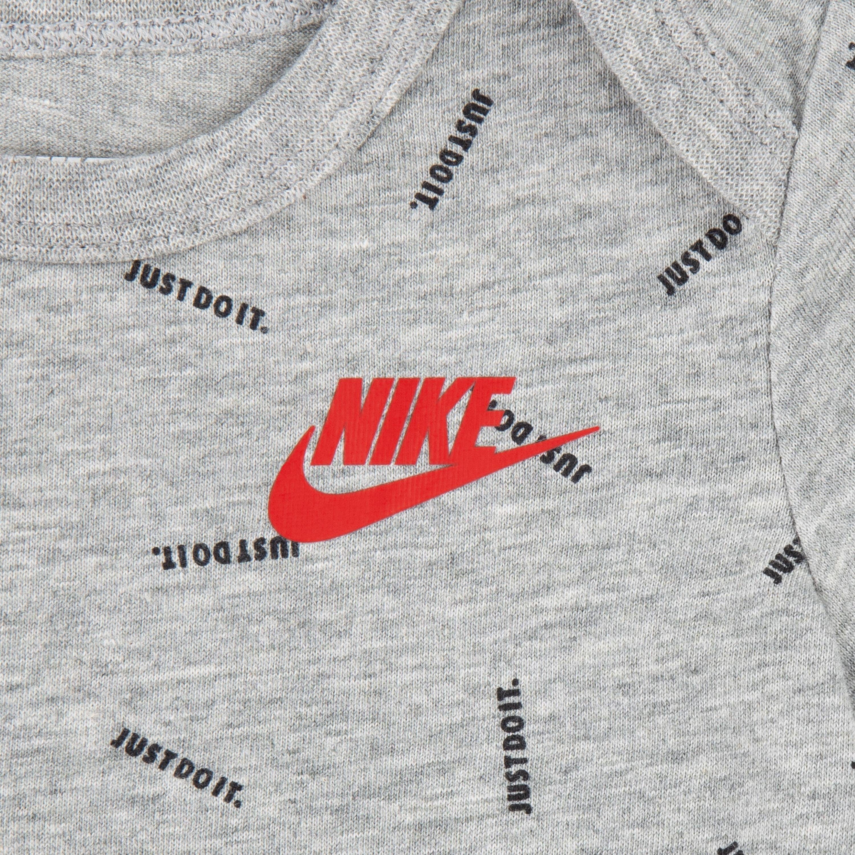 Nike Sportswear Erstausstattungspaket JDI FZ (Set, 3PC schwarz-pink 3-tlg) SET TOSS PANT