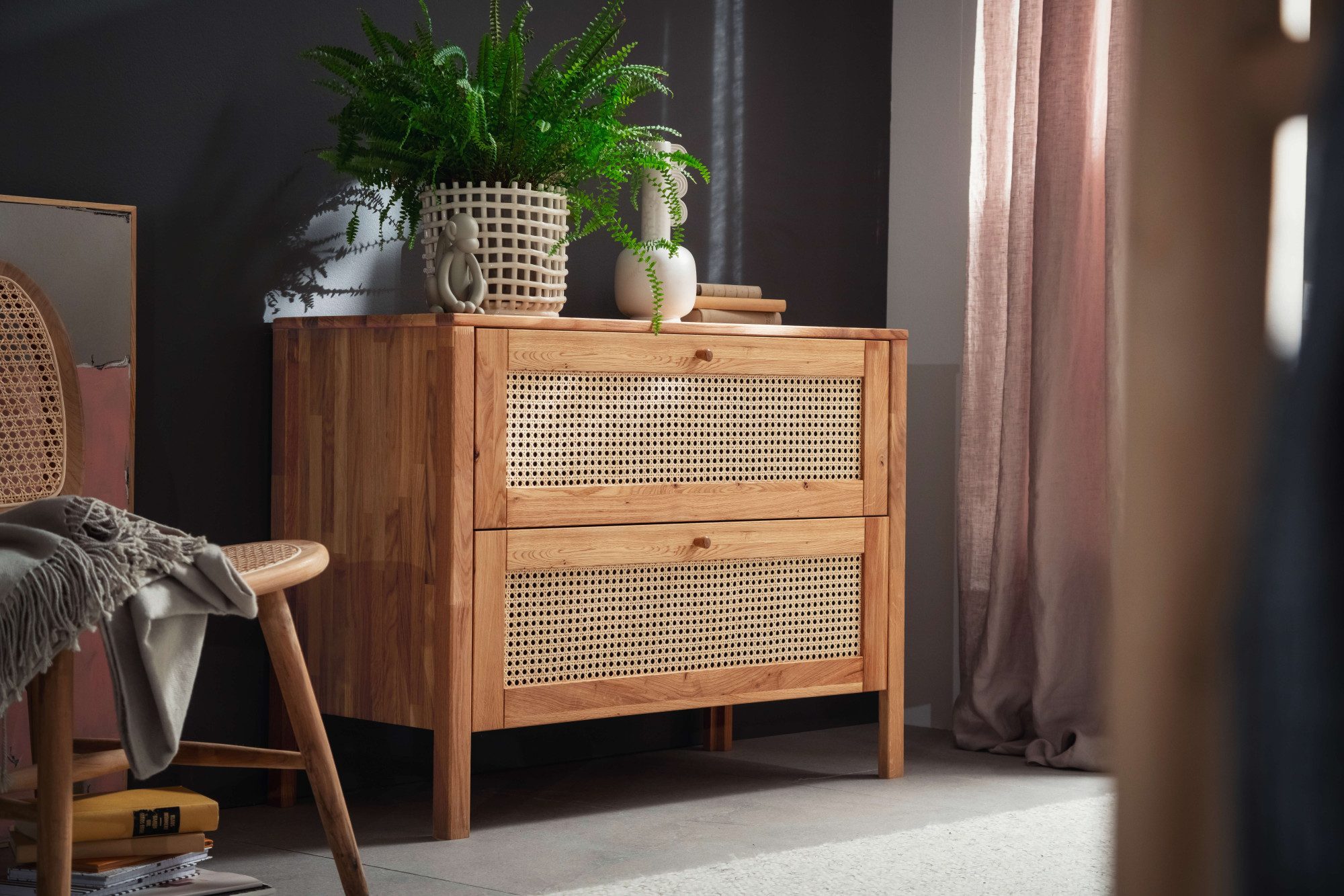 andas Schubkastenkommode Hällevik Kommode, Aufbewahrung, Stauraum, Wäscheschrank Schrank (1 St), Schubladenfronten mit Wiener Geflecht, massive FSC Zertifizierte Eiche