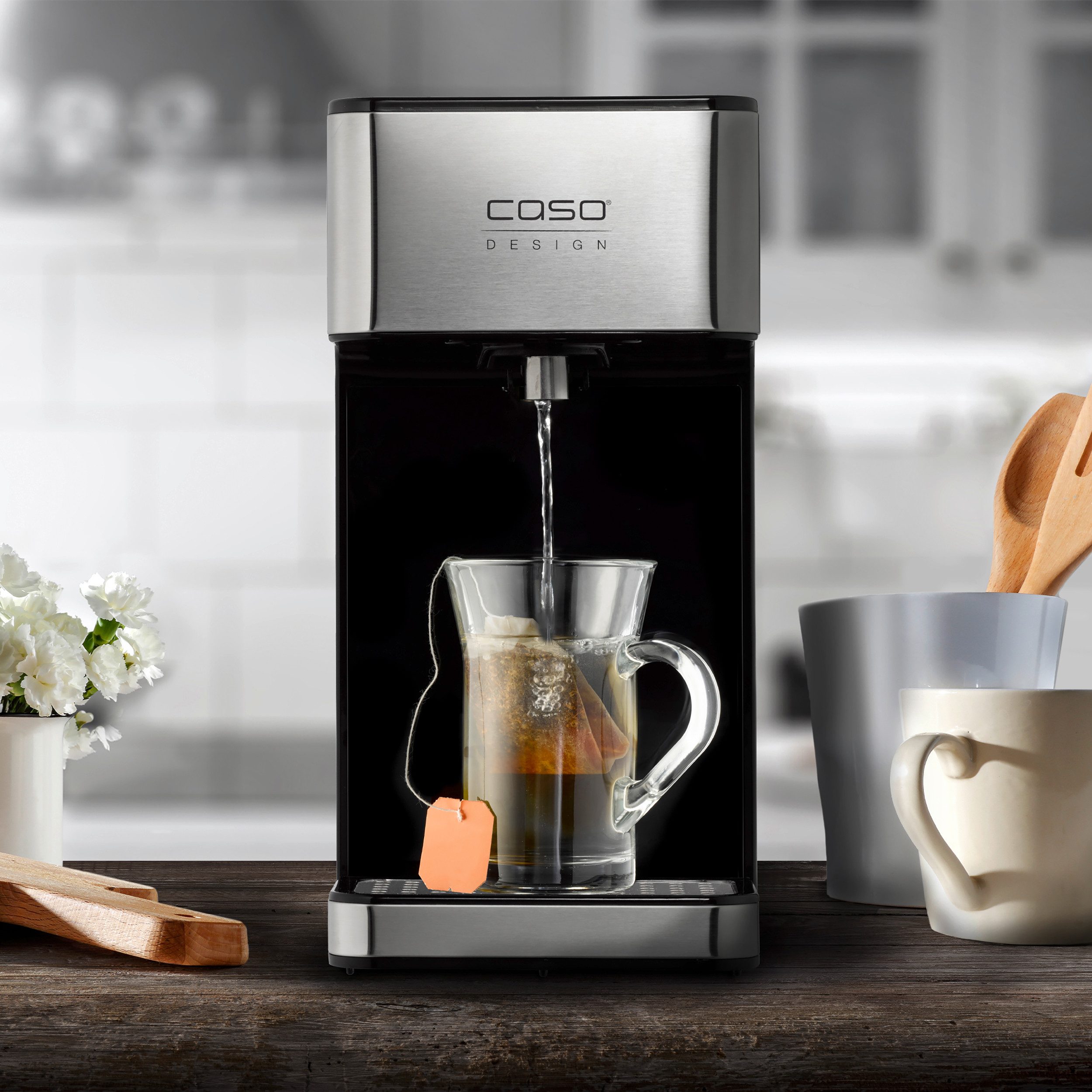 Caso Heißwasserspender HW 600, 2600 W, Abnehmbarer 2,7 Liter Wassertank, Entkalkungserinnerung