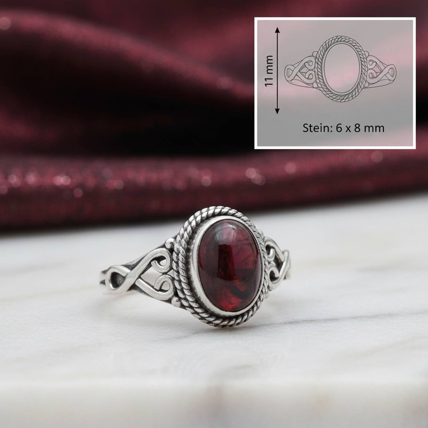 mantraroma Silberring BAGHIMI oval aus 925 Silber mit Granat (Ring mit Schmuckbeutel), Damenring aus 925er Silber