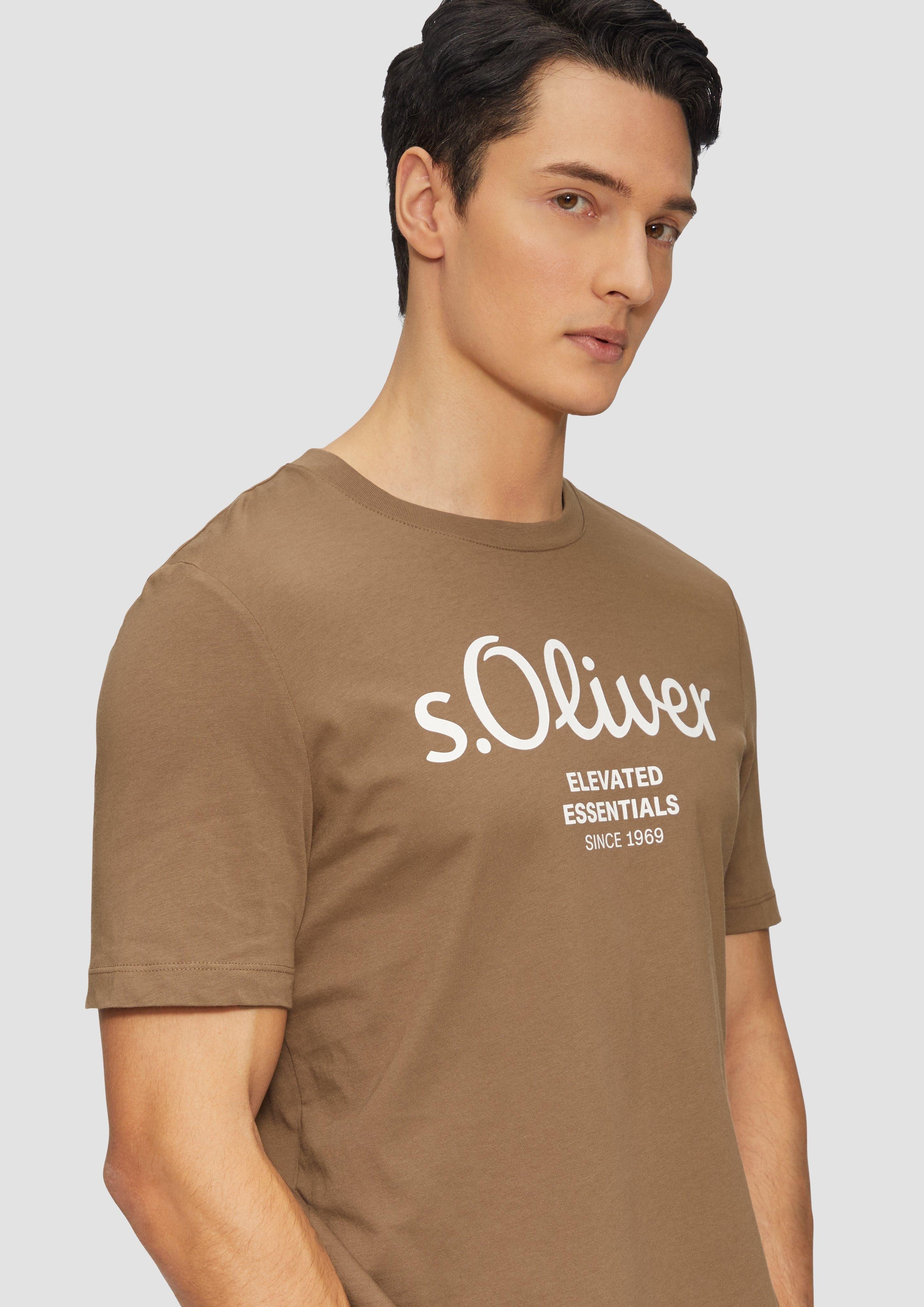 s.Oliver Kurzarmshirt Baumwoll-T-Shirt mit Logo-Print Artwork günstig online kaufen