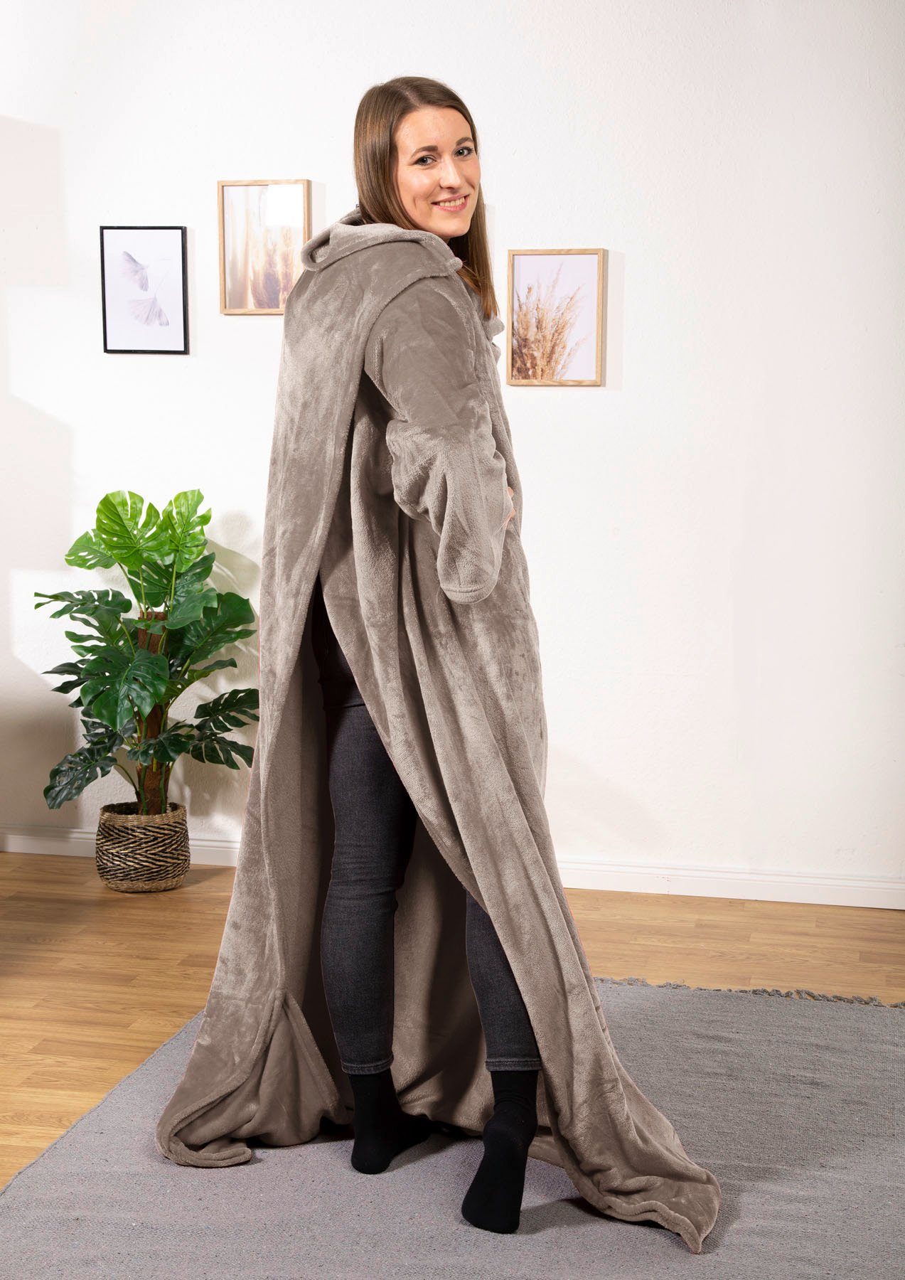 Wohndecke Kuscheldecke mit Ärmeln Super Soft Flanell Decke, heimtexland, Ärmeldecke mit 2 Taschen und Fußsack – Bild 3 von 5
