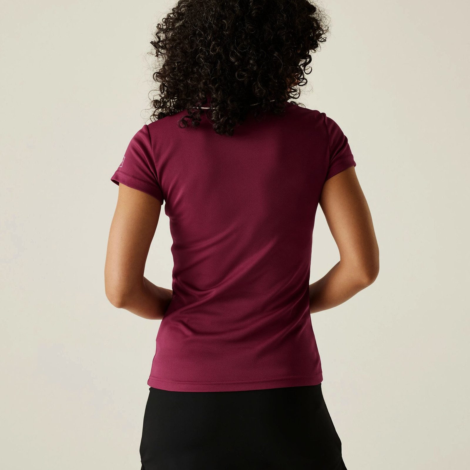 Regatta Poloshirt Poloshirt mit Marken-Logo und -schriftzug auf der Vorderseite
