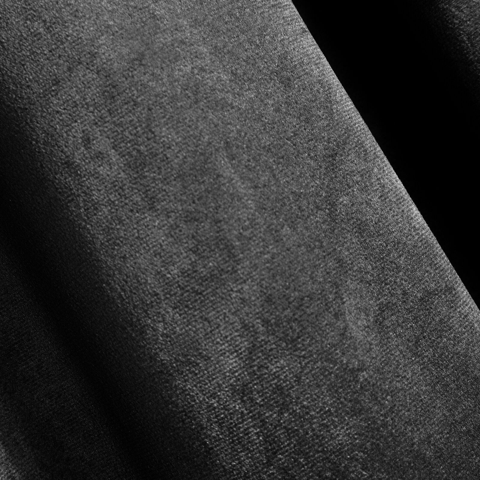 Eurofirany Vorhang VELVET (2 St), Ösen, blickdicht, Samt, 2er-Set Ösenschals aus Velvet, mit mittlerem Verdunkelungsgrad