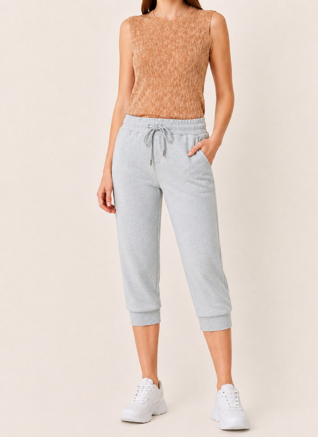 R-CAMP Caprihose Jogginghose Damen kurze Hose 3/4 kurze Sporthose (1-tlg., Freizeithosen für Frauen) Baumwolle, Atmungsaktiv, Elastisch