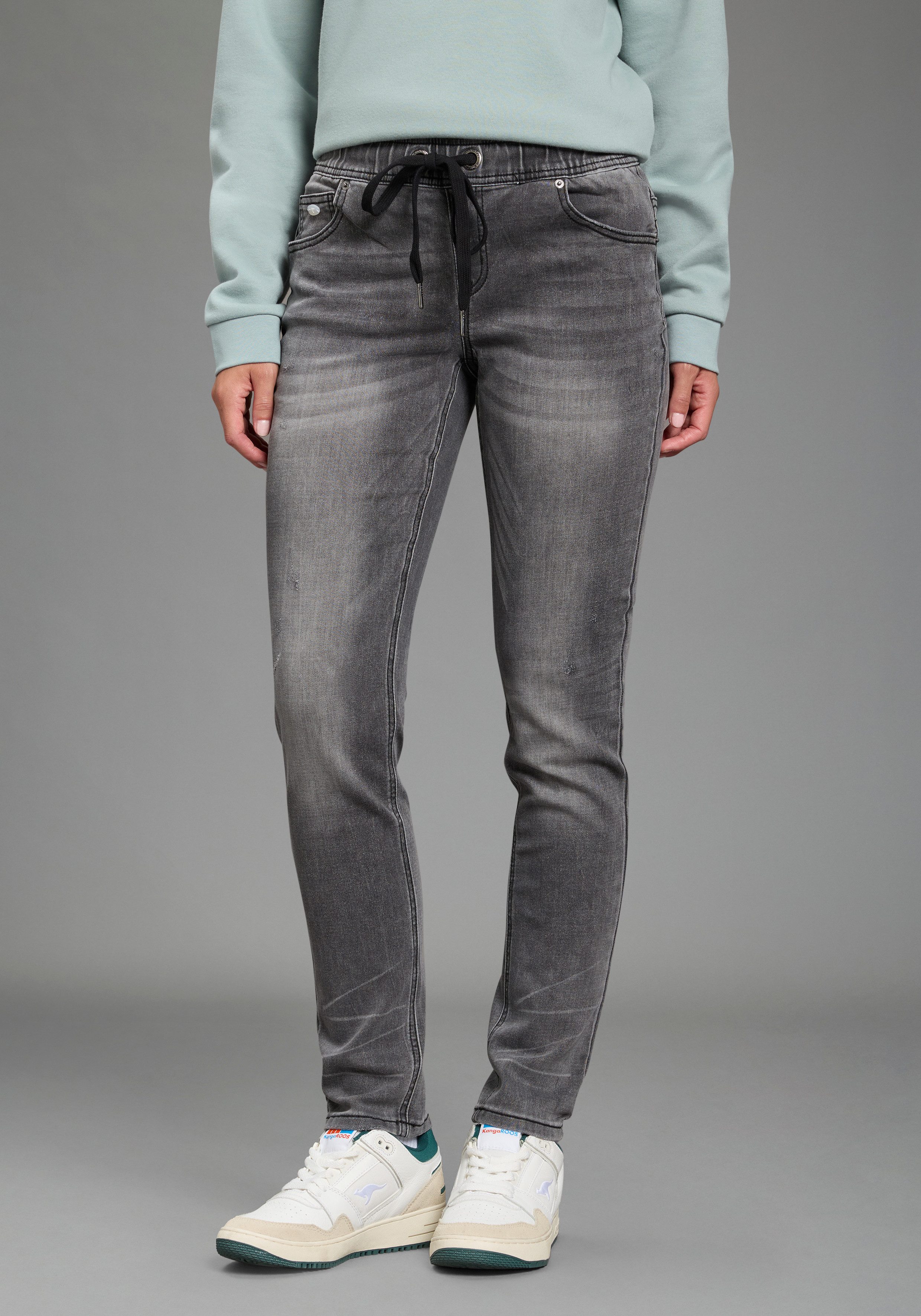 KangaROOS Jogg Pants entspannte Passform