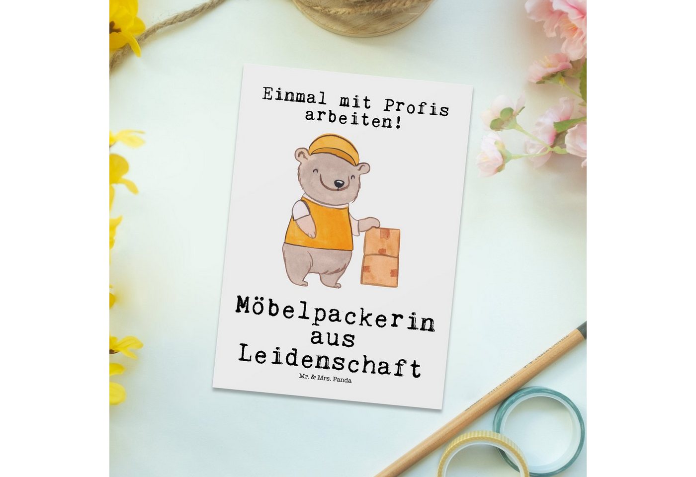 Thumbnail - Mr. & Mrs. Panda Postkarte Möbelpackerin Leidenschaft - Weiß - Geschenk, Umzugshelferin, Ansicht, Charmante Designs